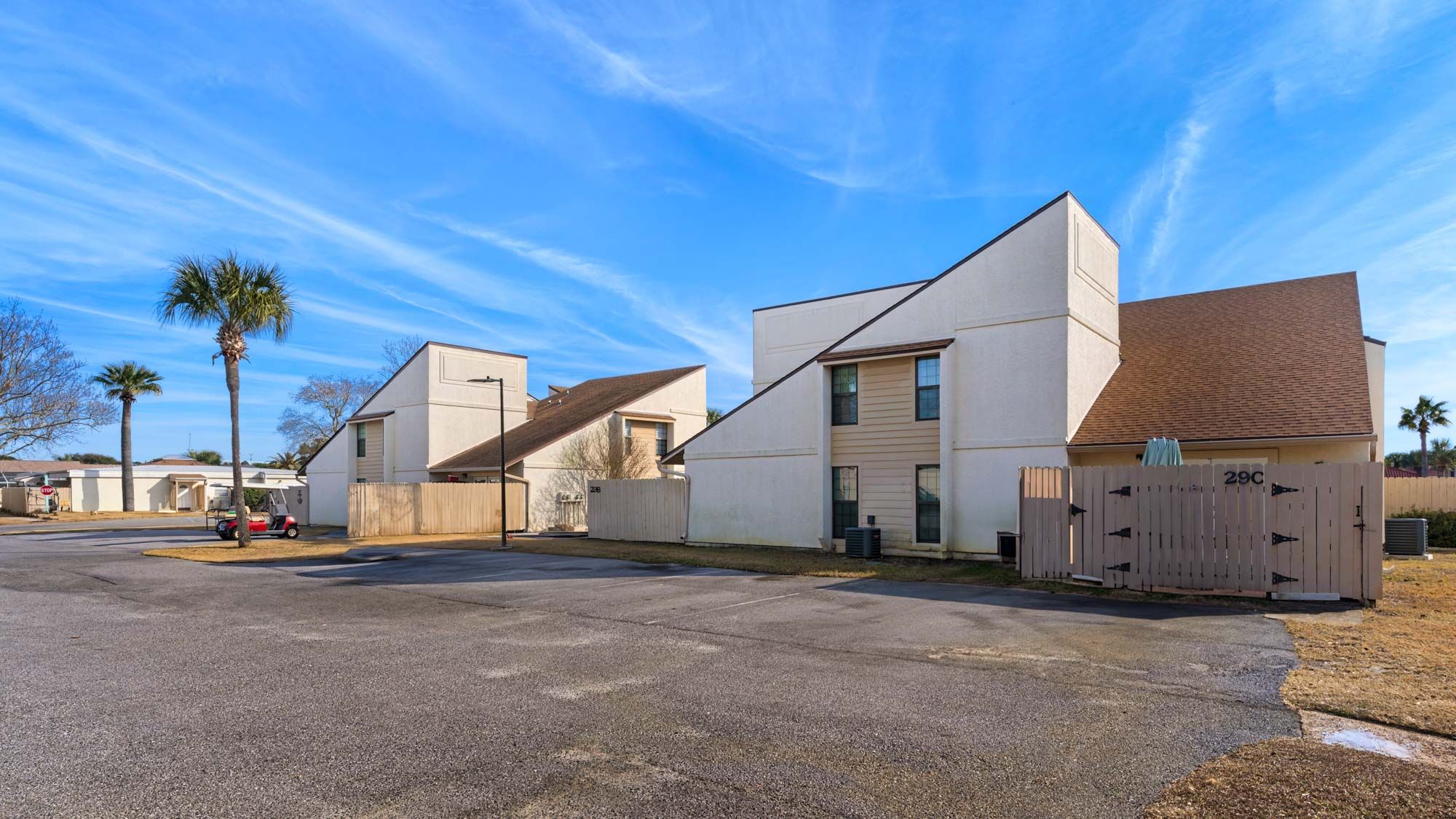 Horizon South Grounds & Amenities