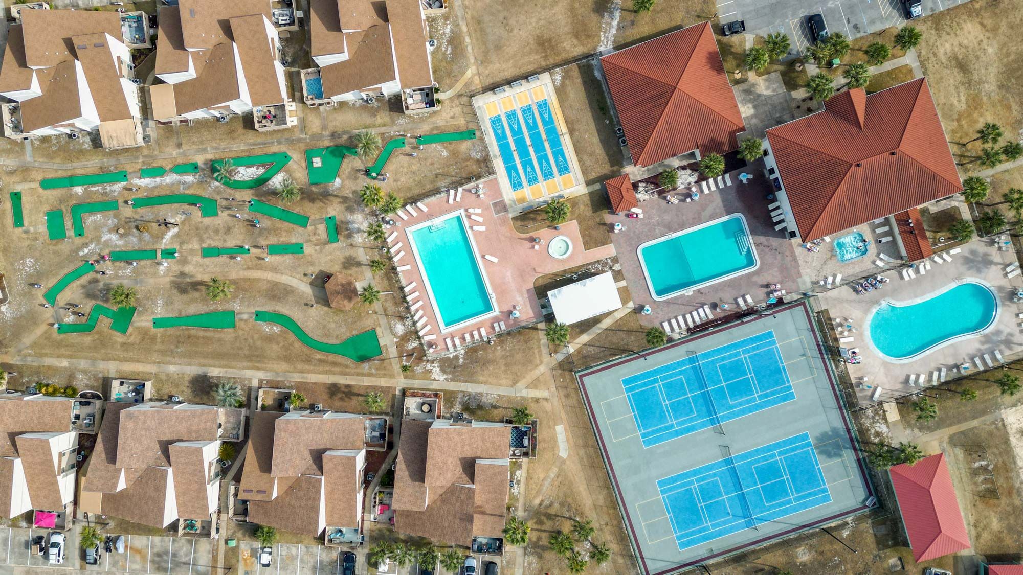 Horizon South Grounds & Amenities