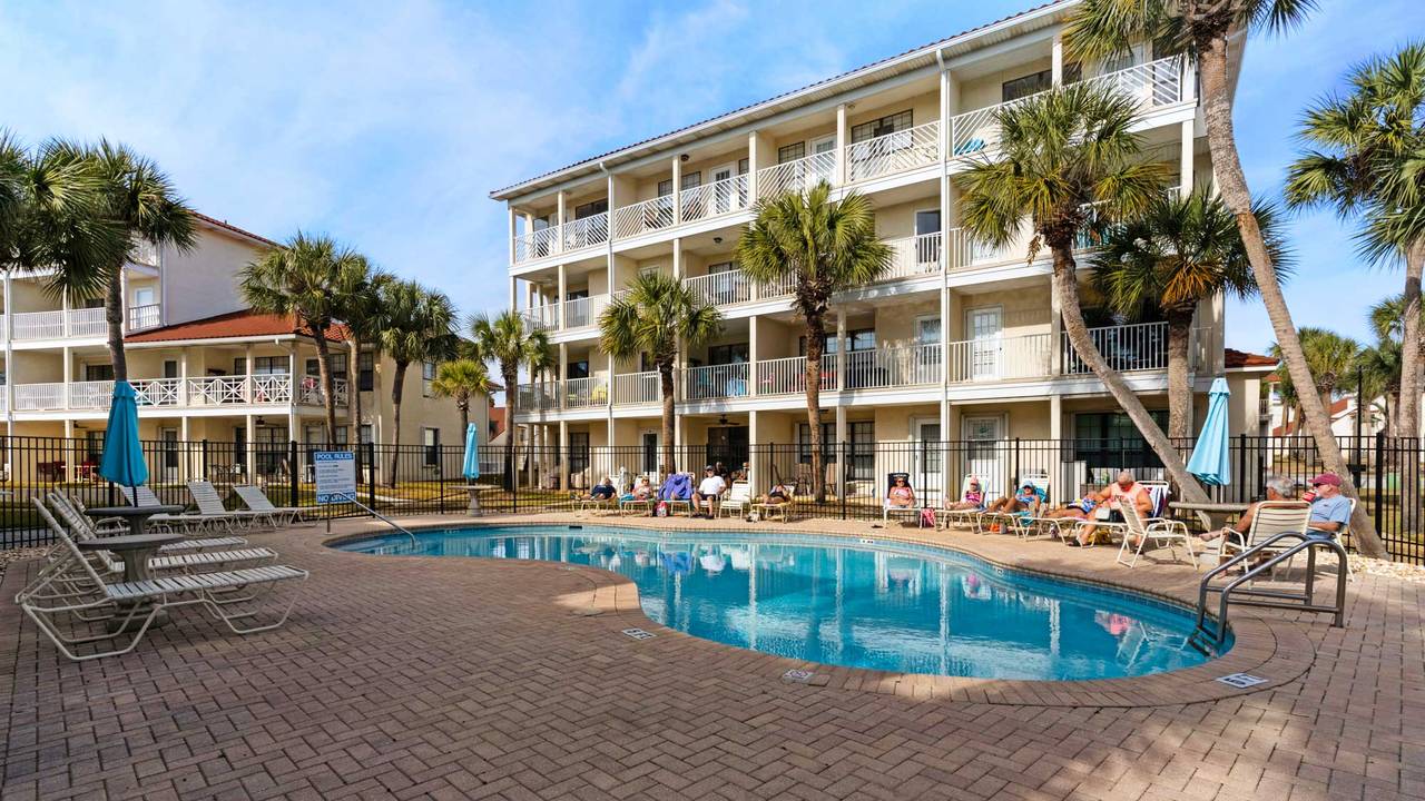 Horizon South Grounds & Amenities Horizon South Grounds & Amenities