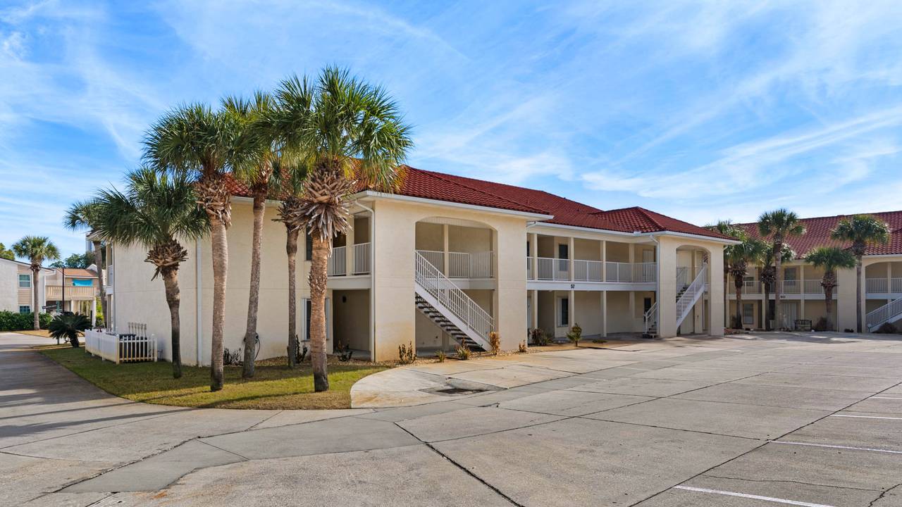 Horizon South Grounds & Amenities Horizon South Grounds & Amenities