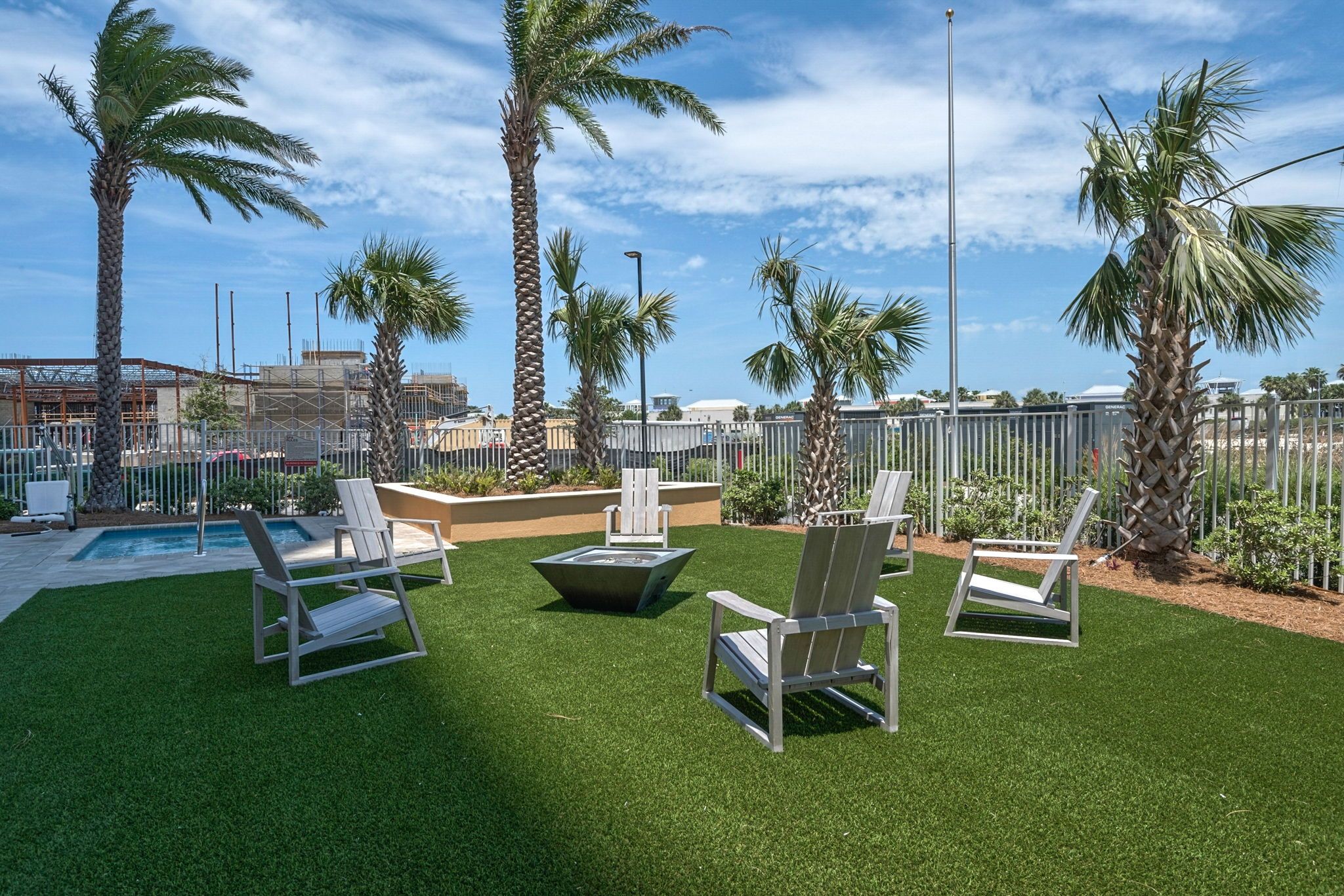 Calypso Tower 3 Grounds & Amenities