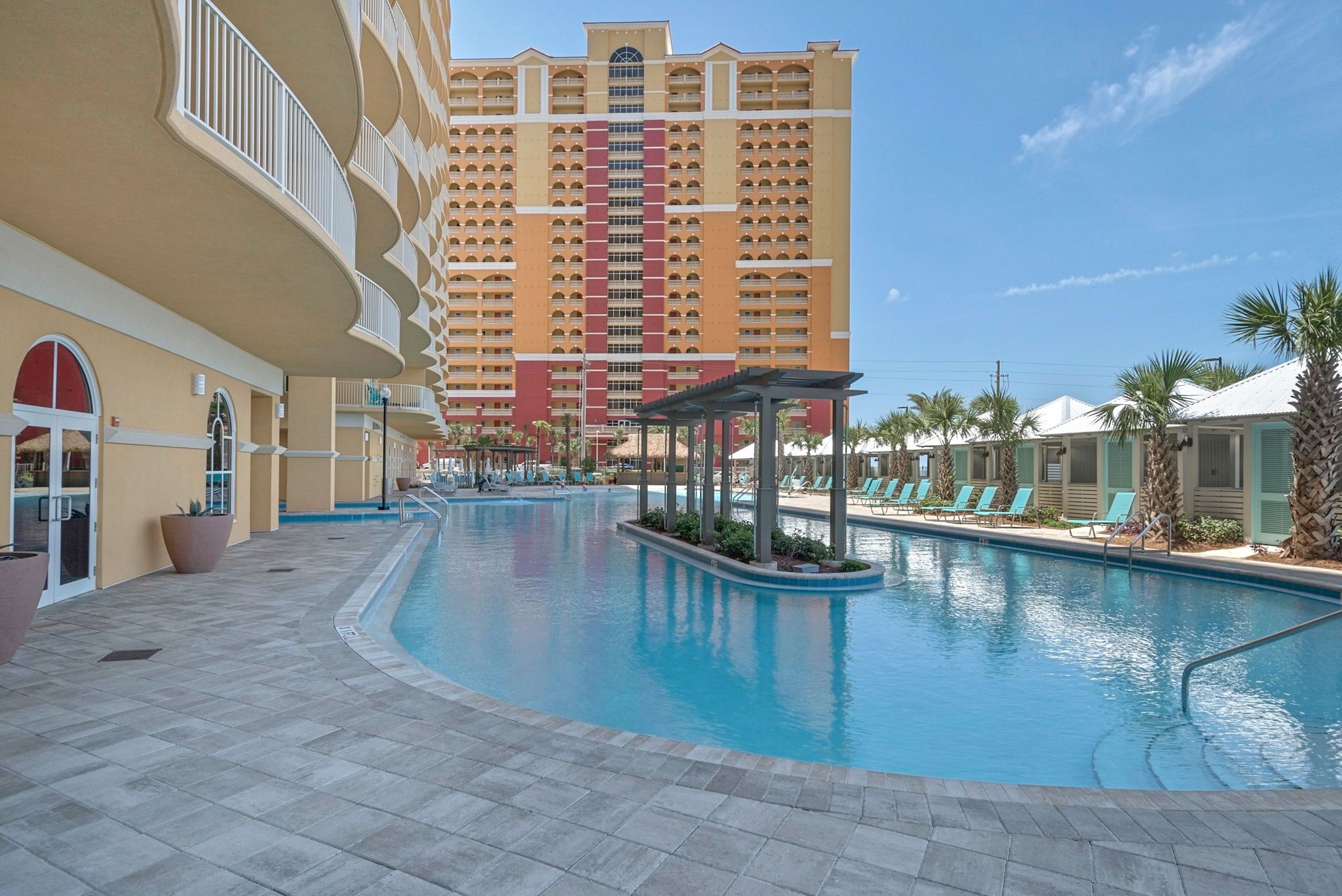 Calypso Tower 3 Grounds & Amenities