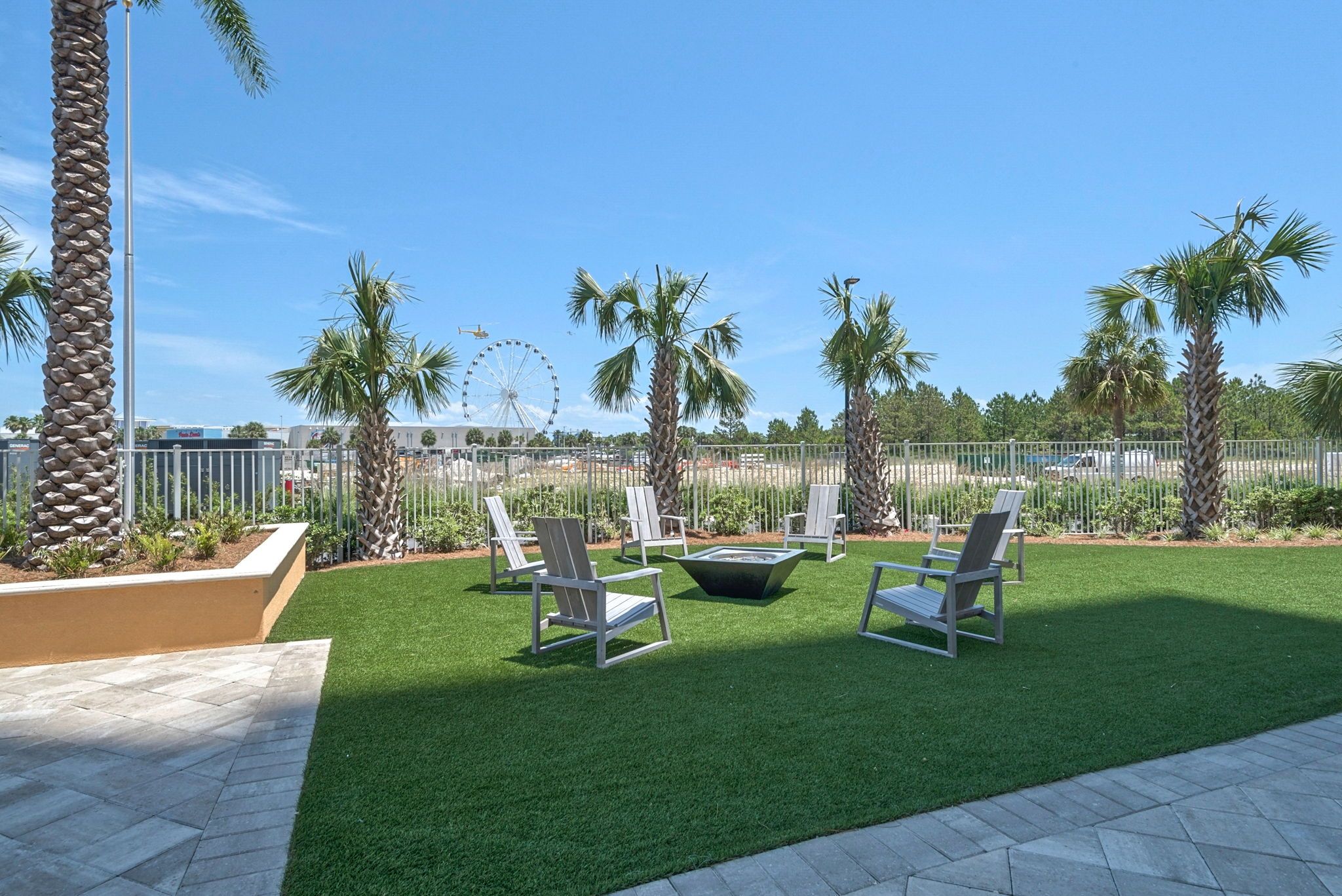 Calypso Tower 3 Grounds & Amenities