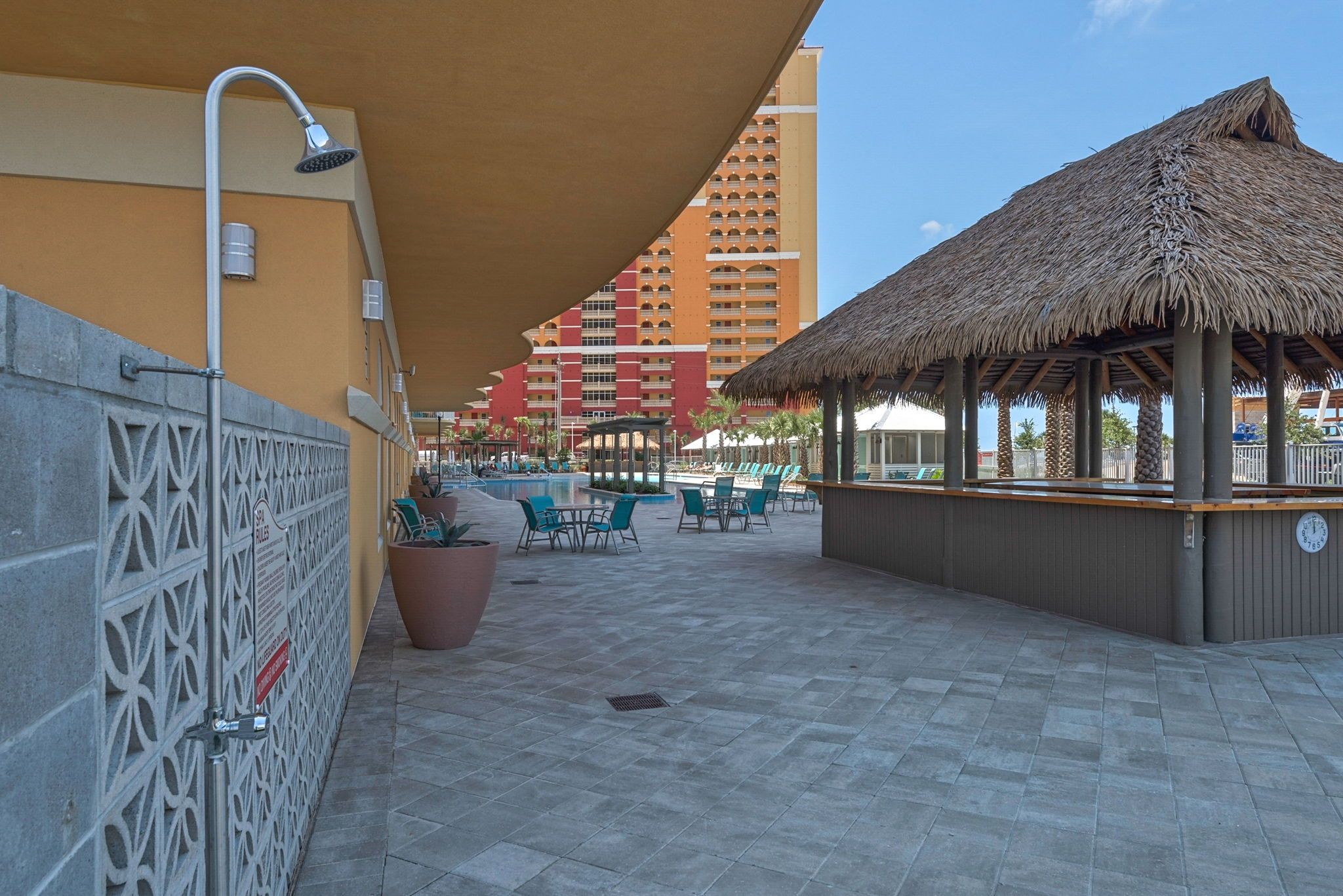 Calypso Tower 3 Grounds & Amenities