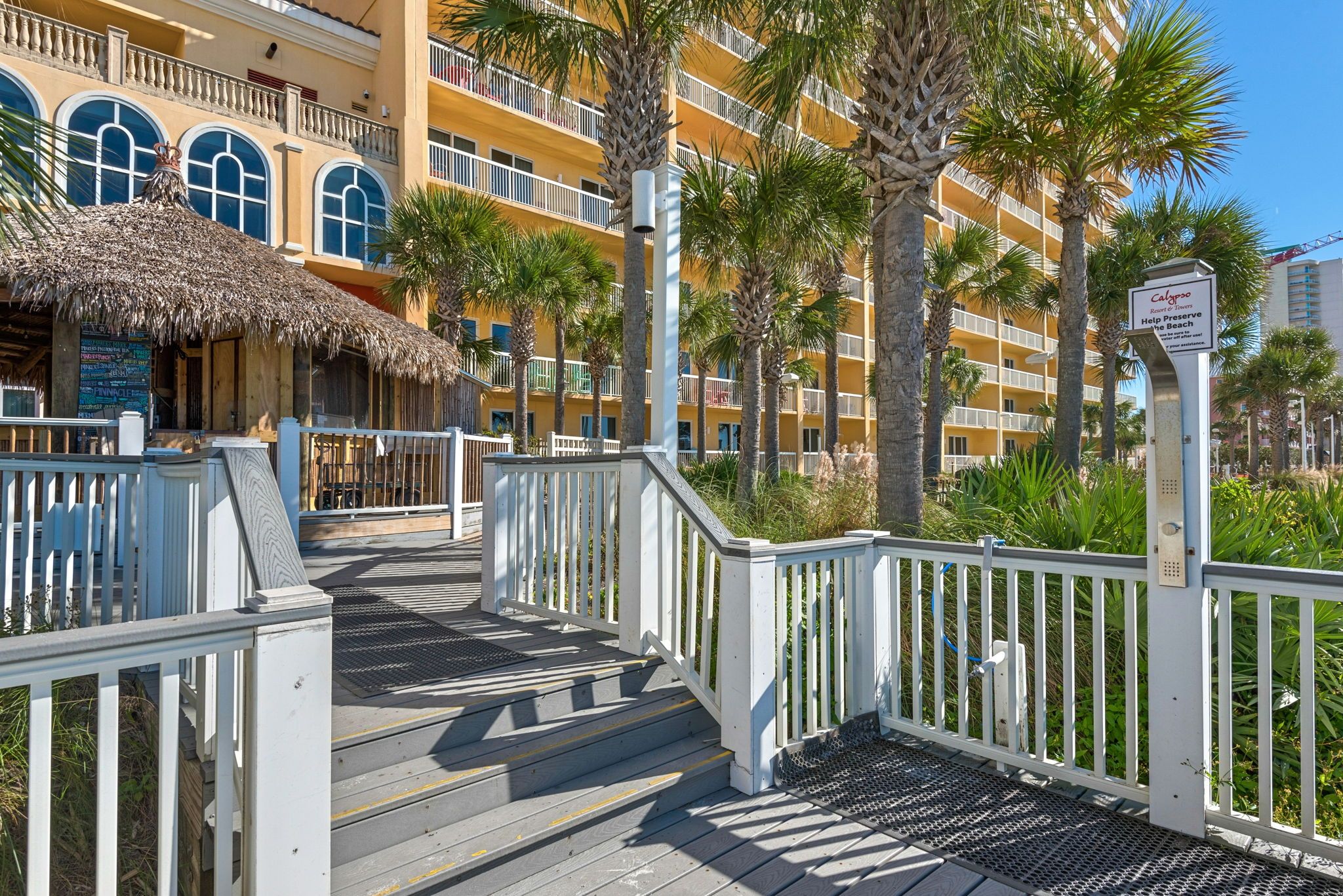 Calypso Tower 3 Grounds & Amenities