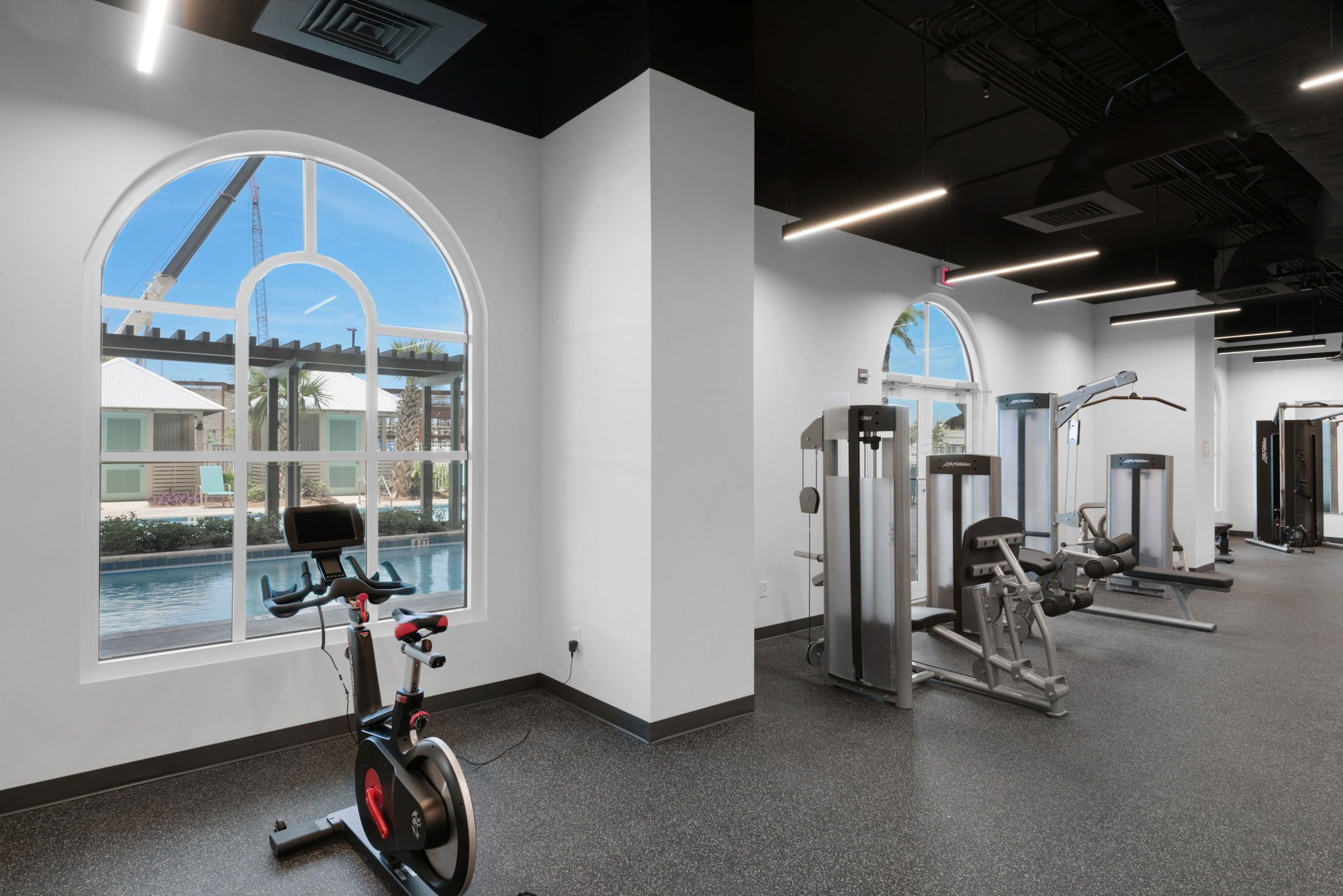 Calypso Tower 3 Grounds & Amenities