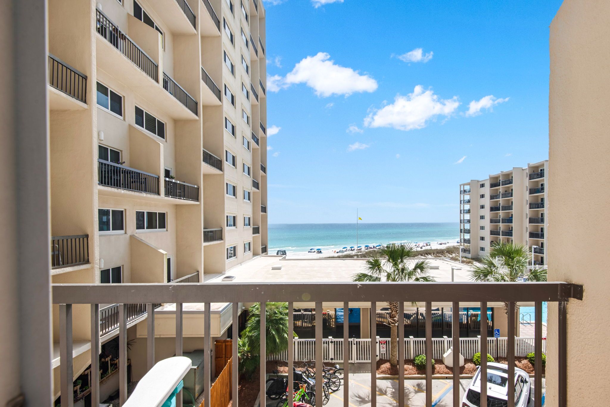 Pinnacle Port A140 Gulf views