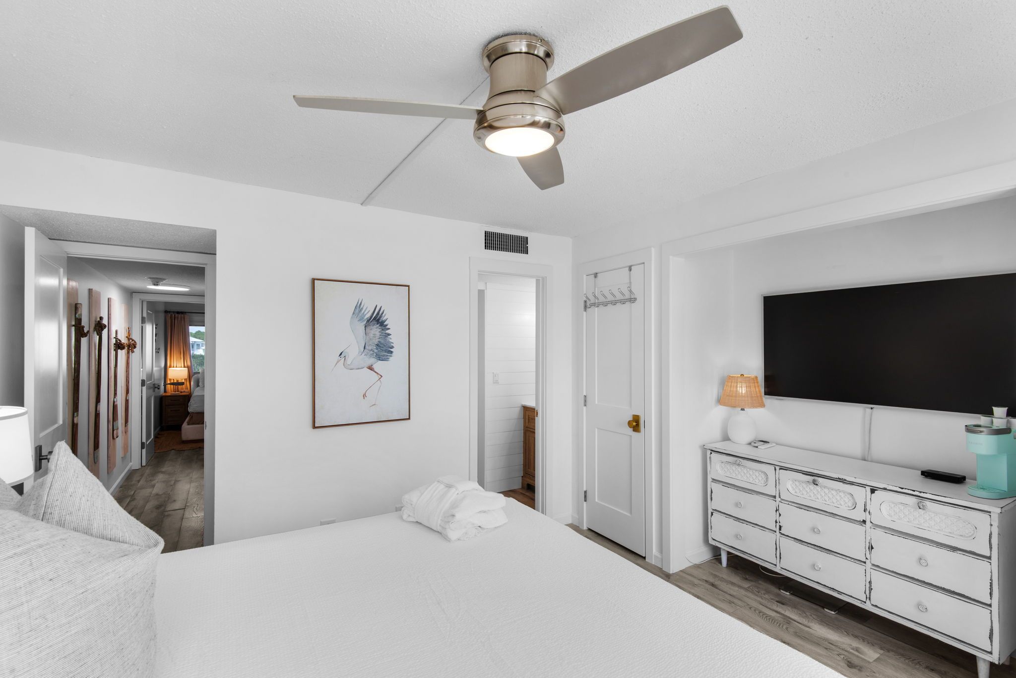 Pinnacle Port A140 Master bedroom 