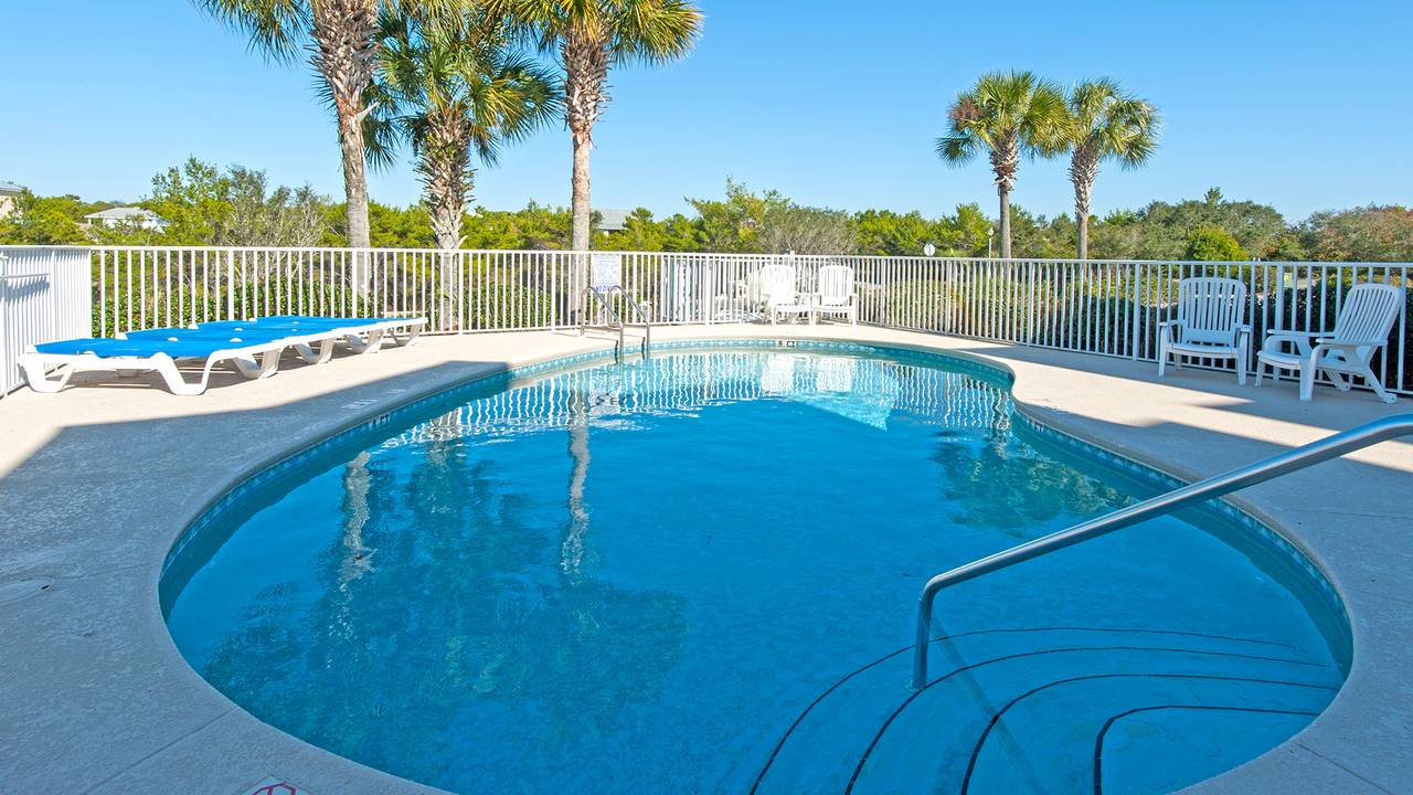 Community Pool Community Pool