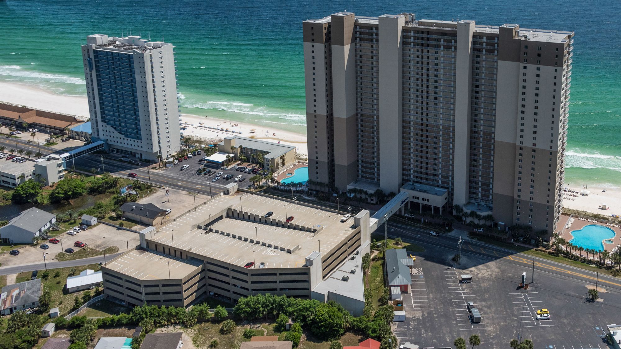 Tidewater Grounds & Amenities