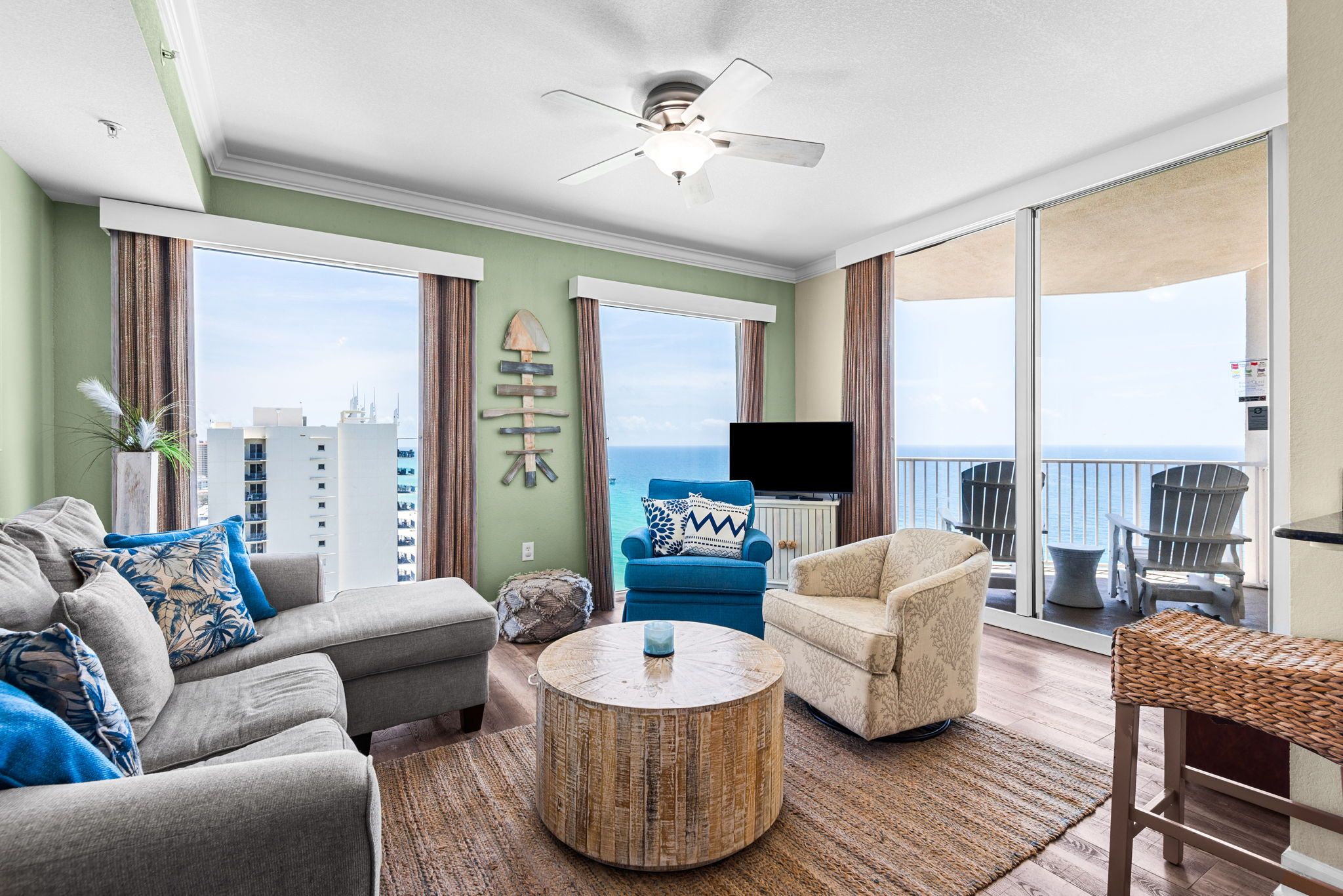 Tidewater 2218 Living area with Gulf views