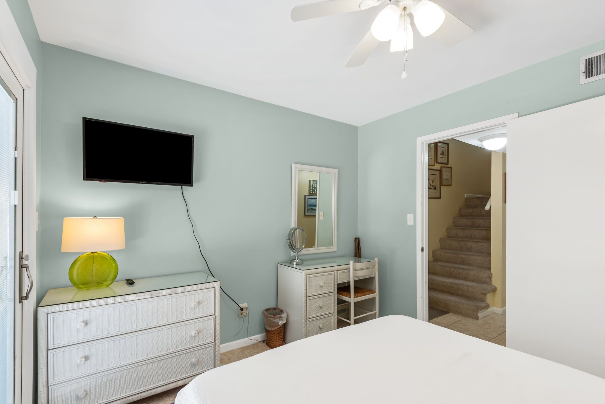 Treehouse By The Sea - Primary Bedroom