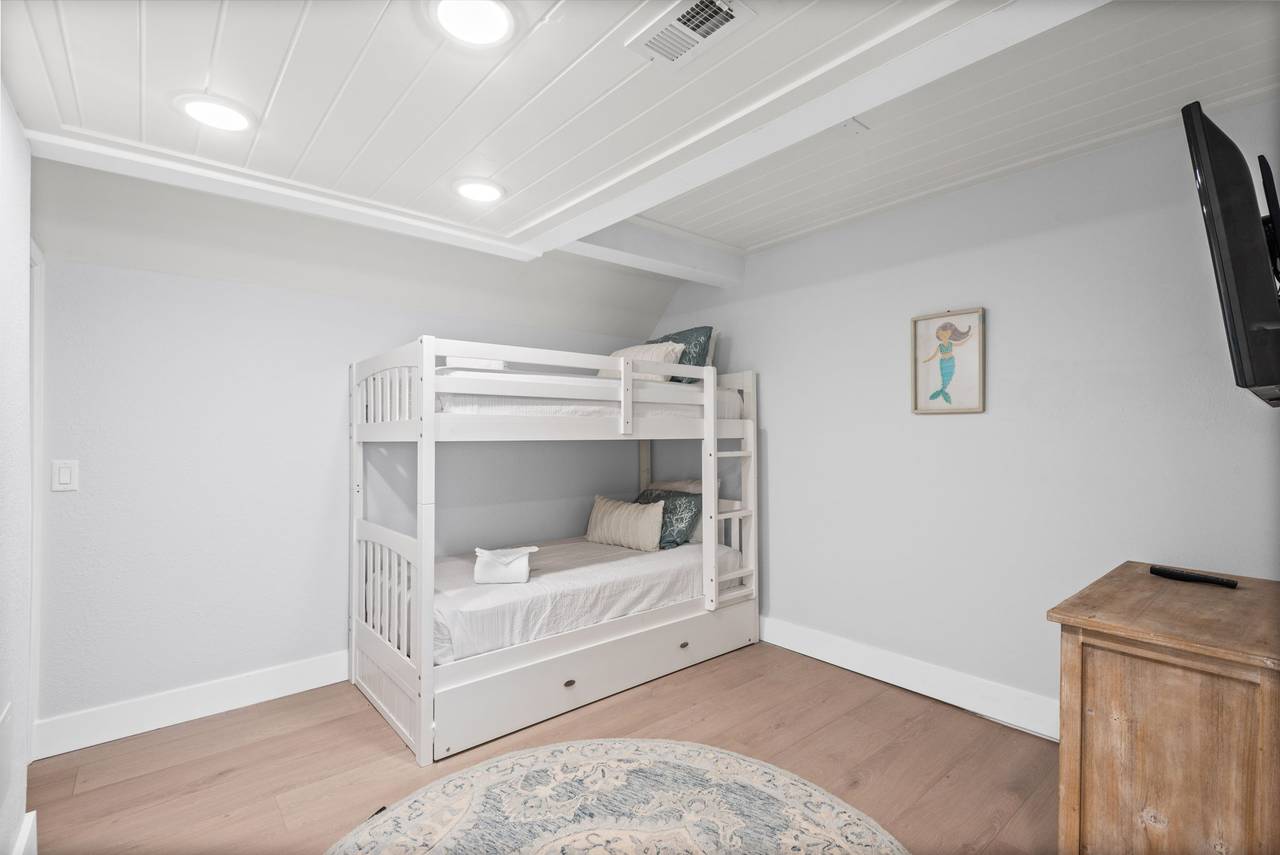 Emerald Dream - Shores Townhomes 102 Emerald Dream - Shores Townhomes 102
