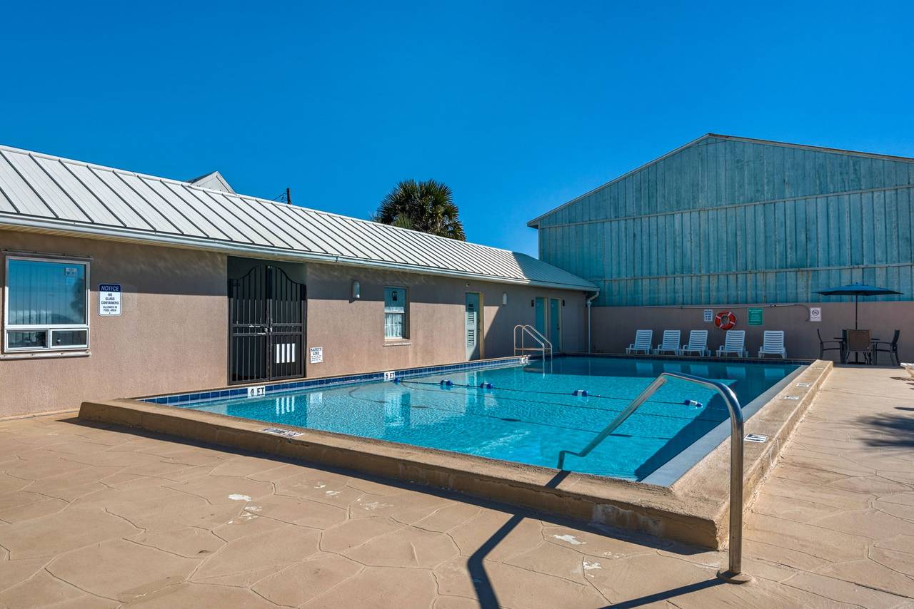 The Shores Grounds and Amenities The Shores Grounds and Amenities