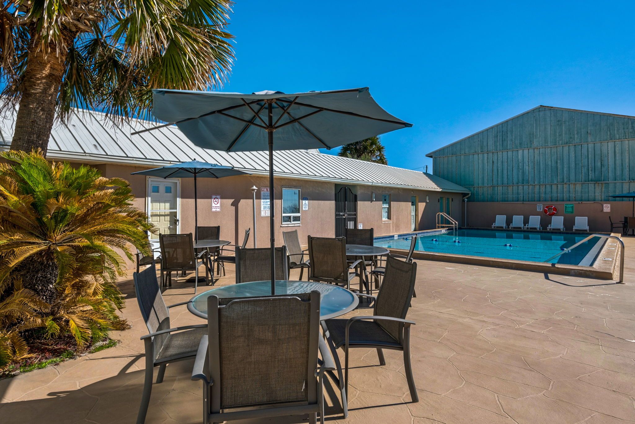 The Shores Grounds and Amenities