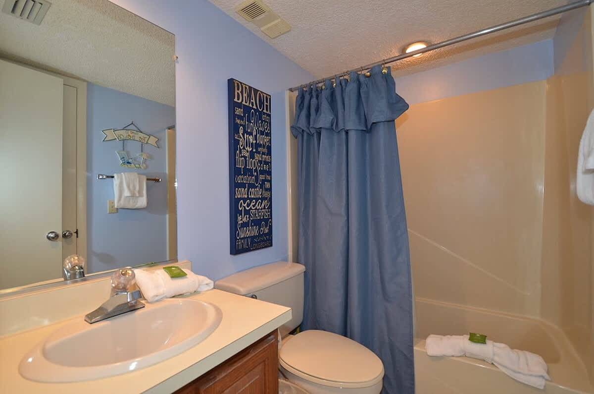One Seagrove Place 1001