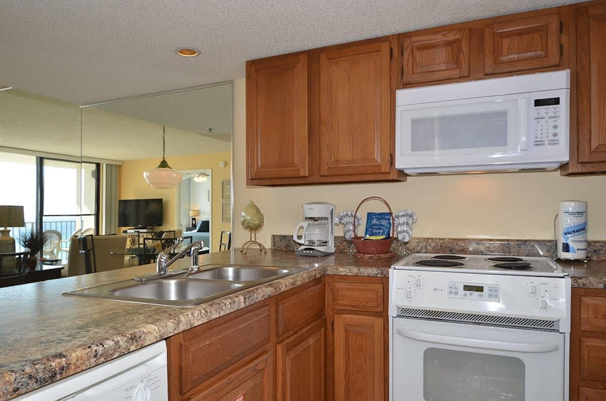 One Seagrove Place 1001