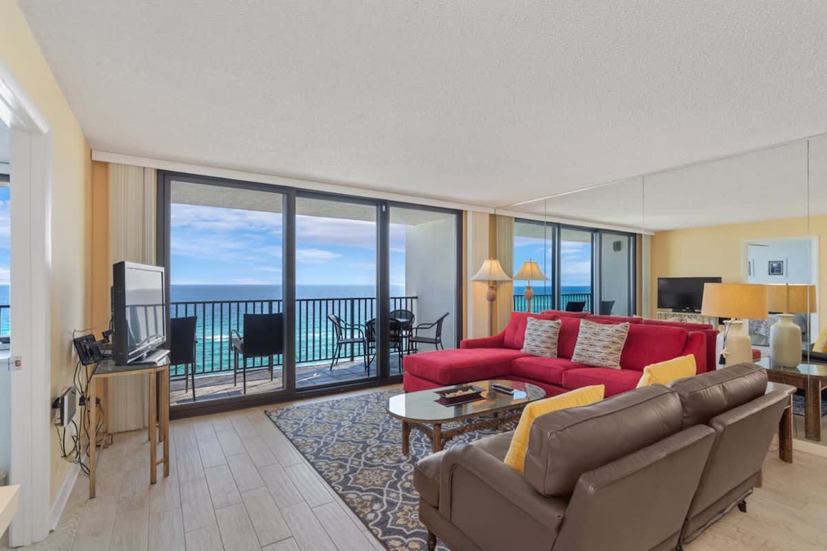 One Seagrove Place 1001