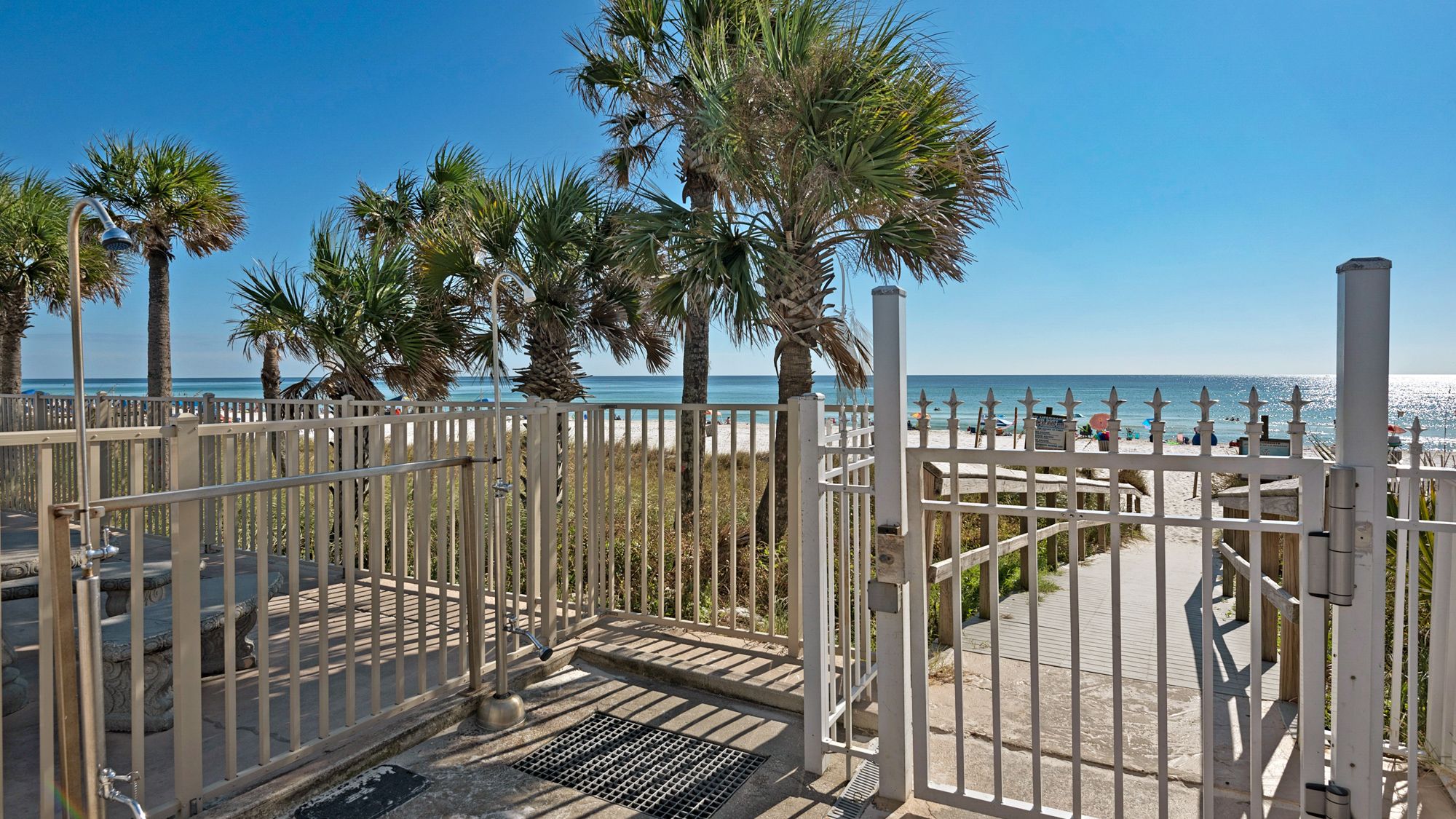 Gulf Highlands Grounds & Amenities