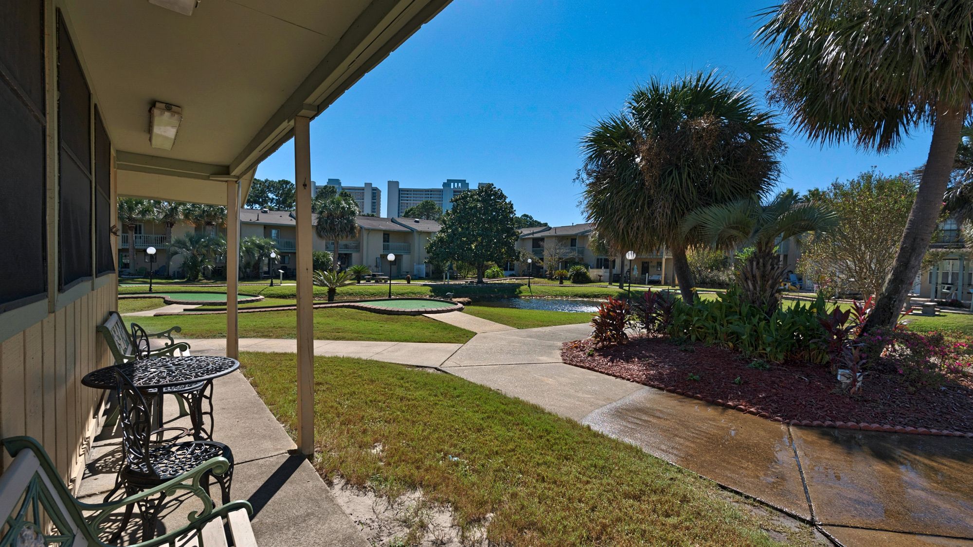 Gulf Highlands Grounds & Amenities