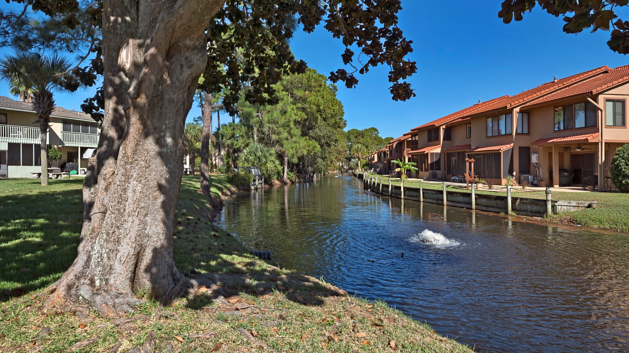 Gulf Highlands Grounds & Amenities