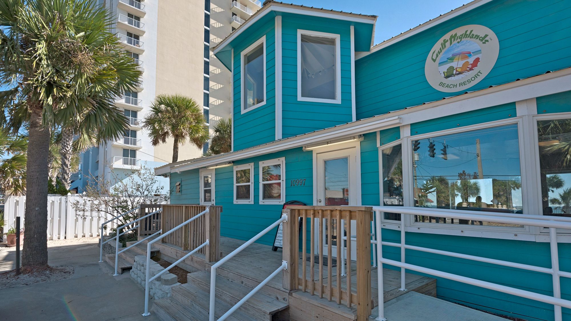 Gulf Highlands Grounds & Amenities
