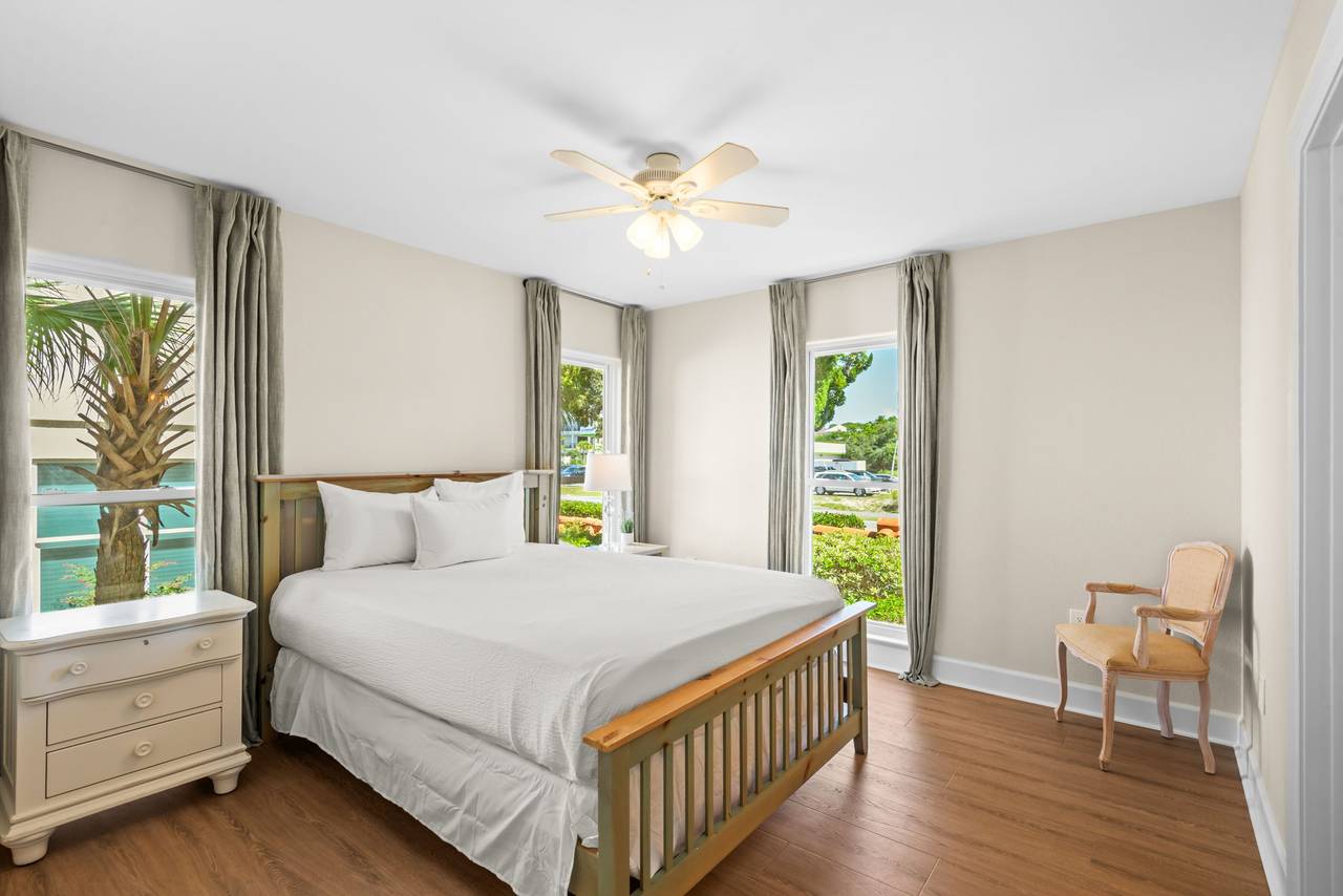 Vizcaya East 1028 - 1st Level Guest Queen Bedroom 2 Vizcaya East 1028 - 1st Level Guest Queen Bedroom 2