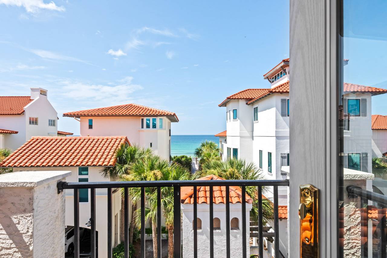 Vizcaya East 1028 - 3rd Level Private Balcony w Gulf views Vizcaya East 1028 - 3rd Level Private Balcony w Gulf views
