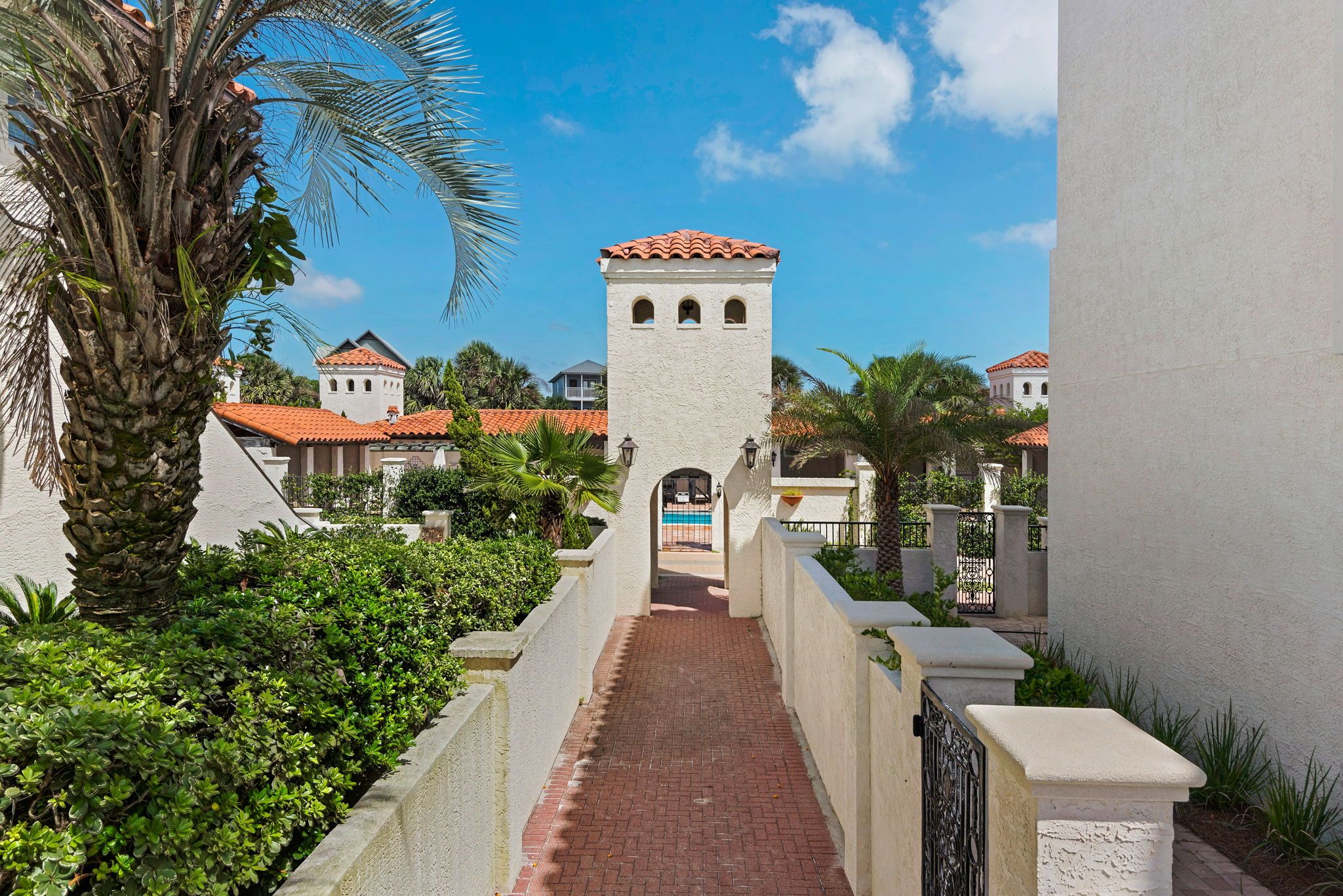 Vizcaya Grounds & Amenities