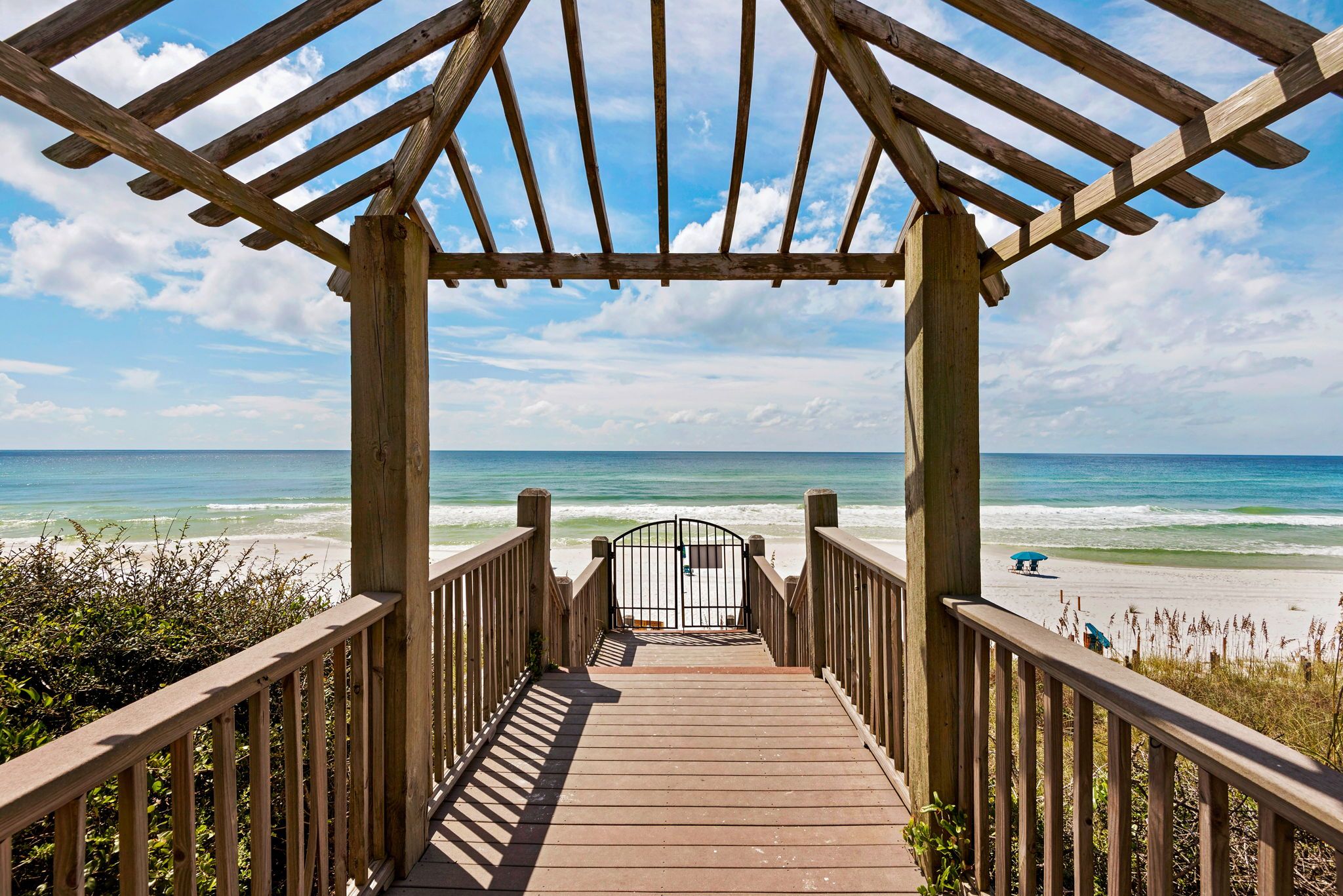 Vizcaya - Private Beach Access