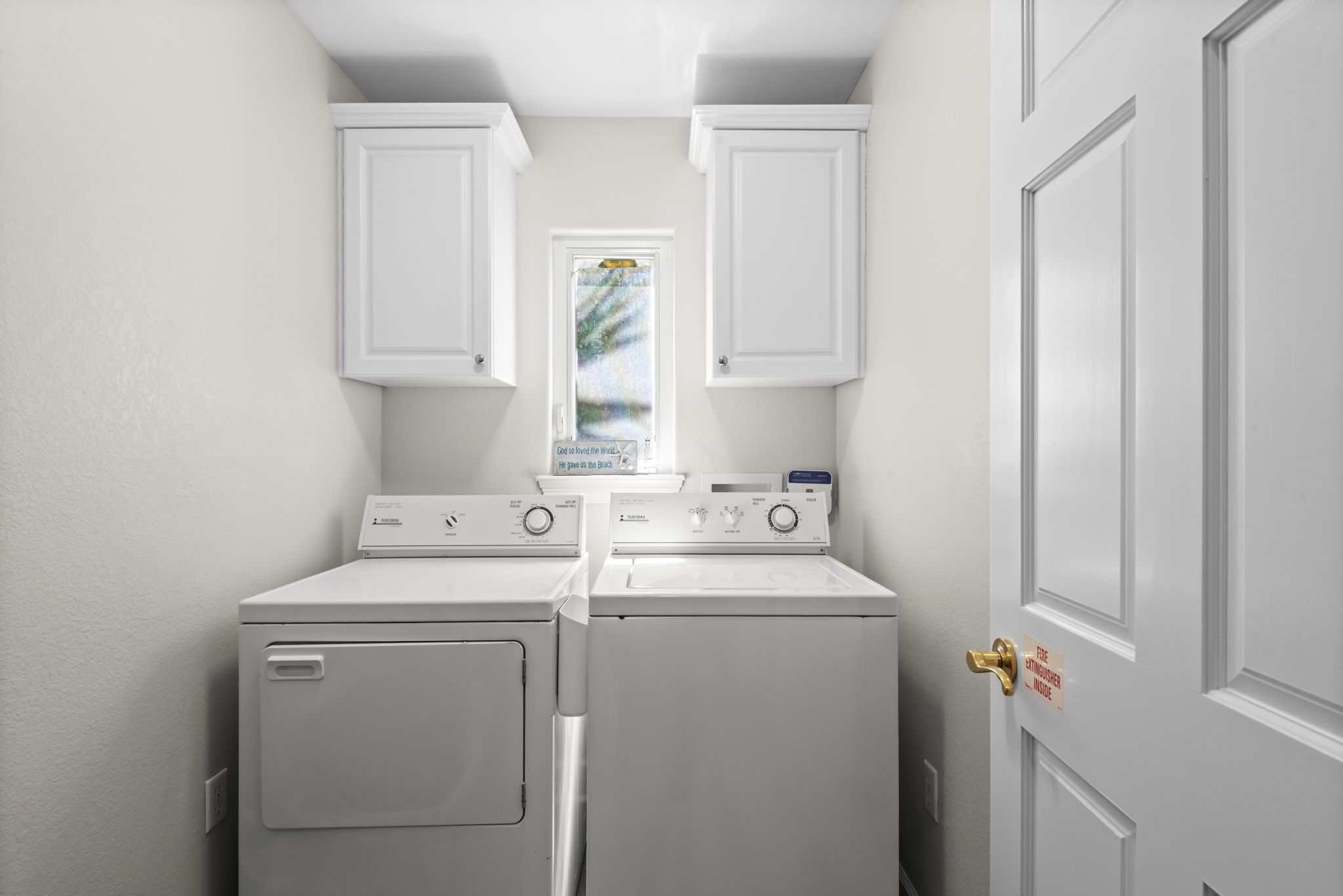 Vizcaya East 1028 - 1st Level Washer & Dryer
