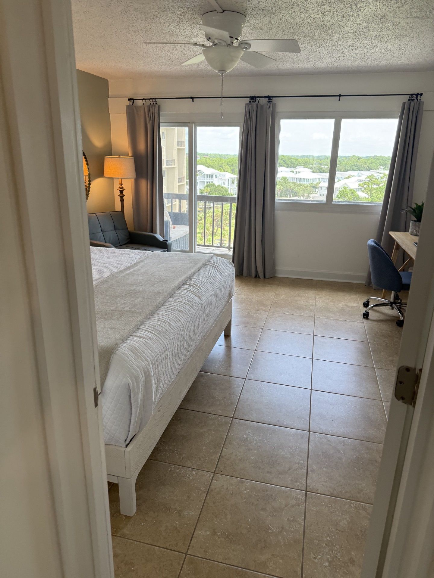 2nd Level - Master bedroom 