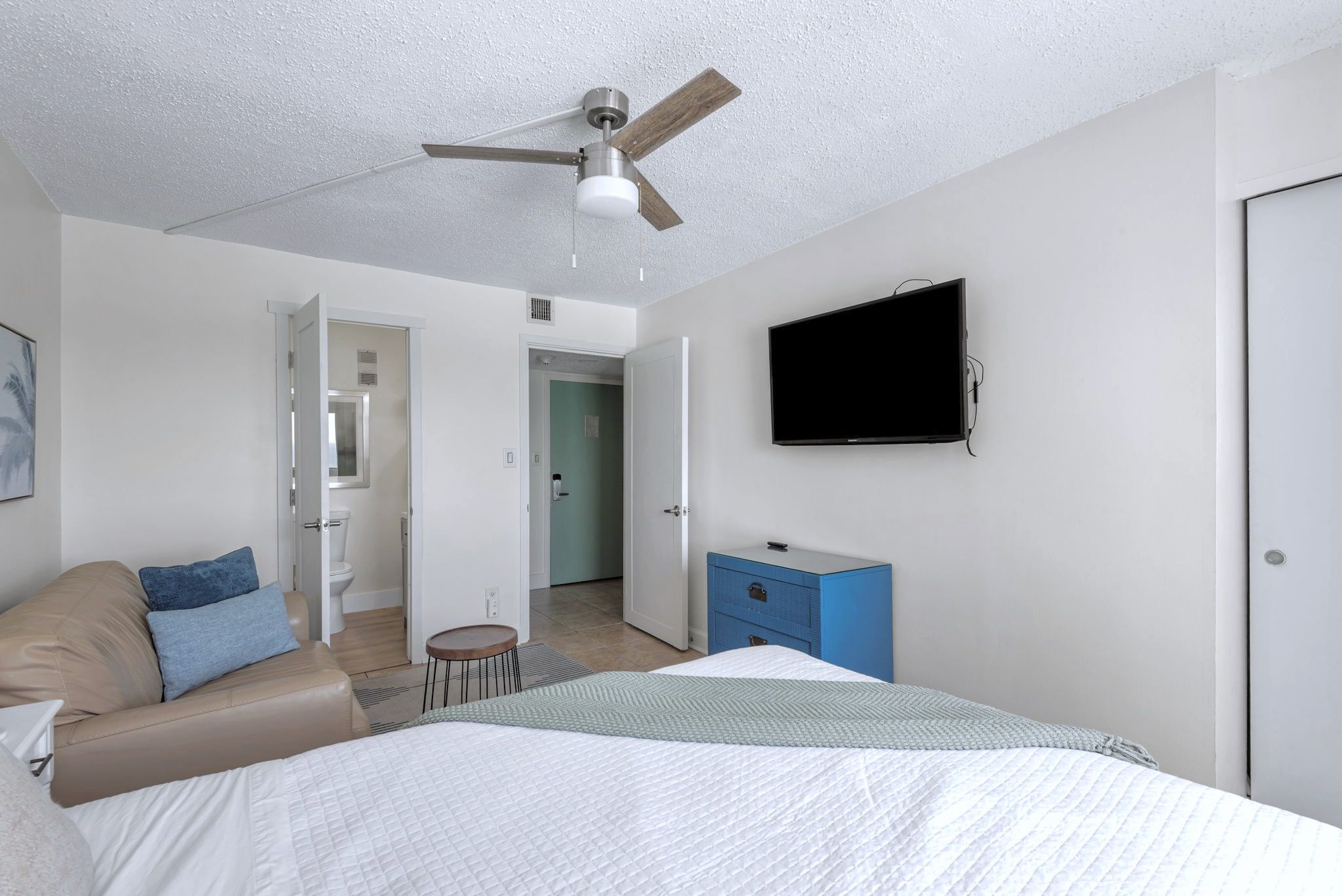 1st Level - Guest Bedroom