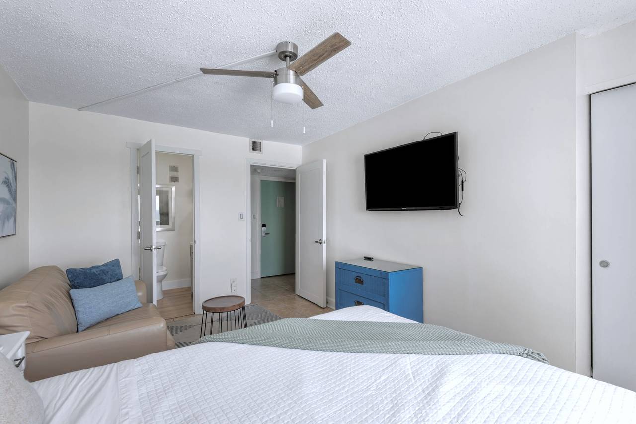 1st Level - Guest Bedroom 1st Level - Guest Bedroom