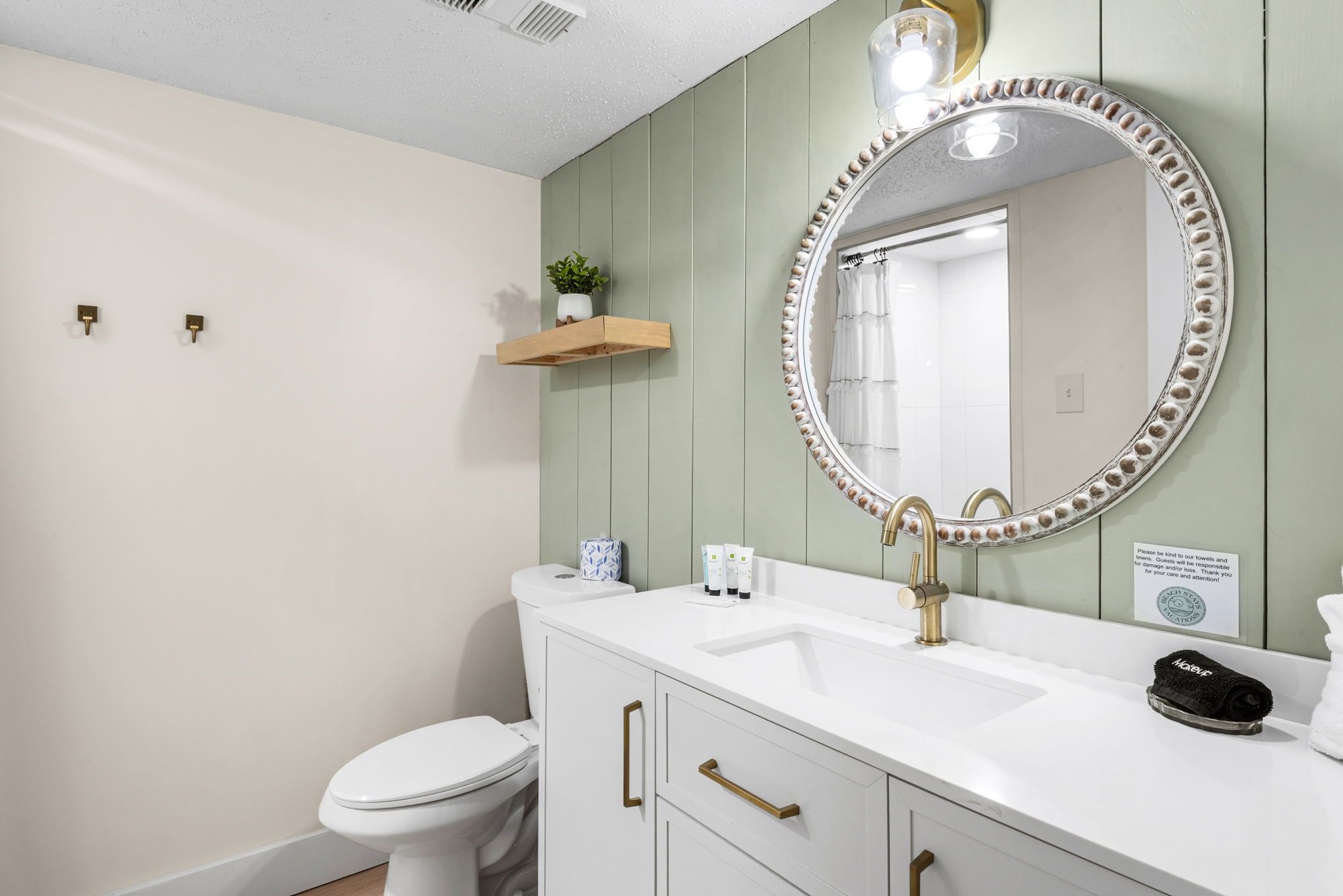 2nd Level - Master bathroom