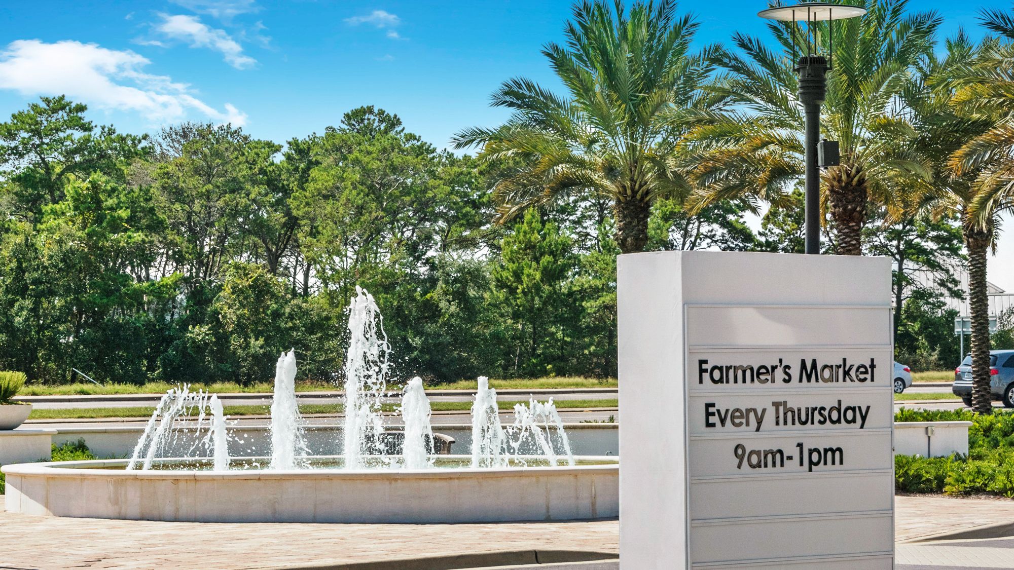 30Avenue Grounds & Amenities