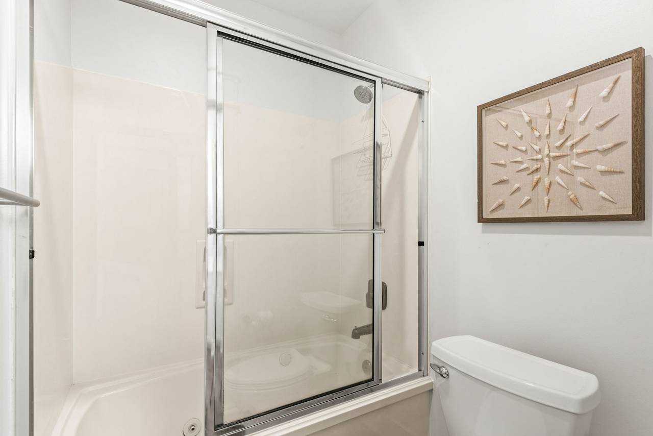 Chalet Monet - Private Bathroom Chalet Monet - Private Bathroom