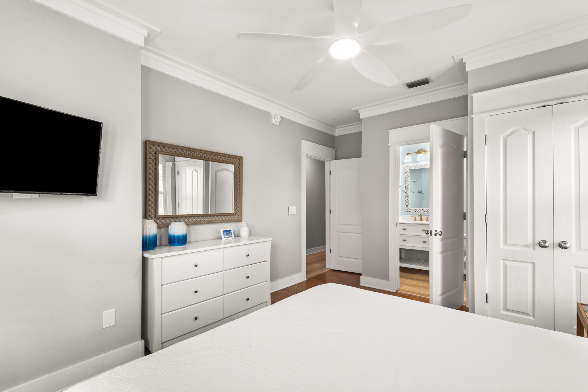 Seaview Villas B402 – Seagrove Serenity