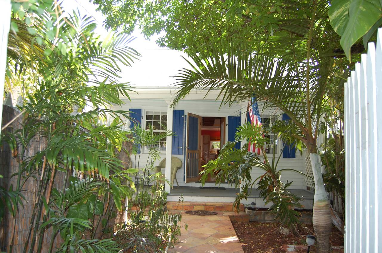 Bahama Village Best Of Key West Rentals