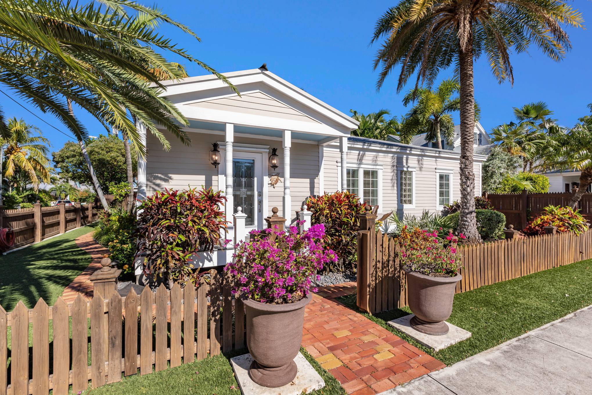 EBB AND FLO Paradise! Best of Key West Rentals