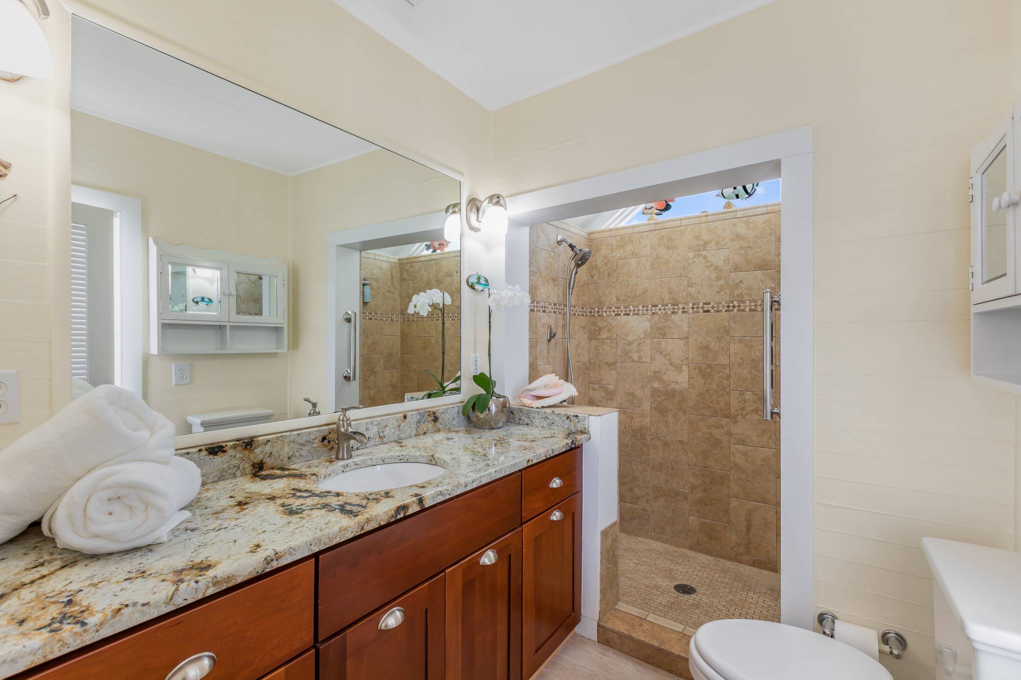 SAILOR HOUSE Steps to Duval! Best of Key West Rentals