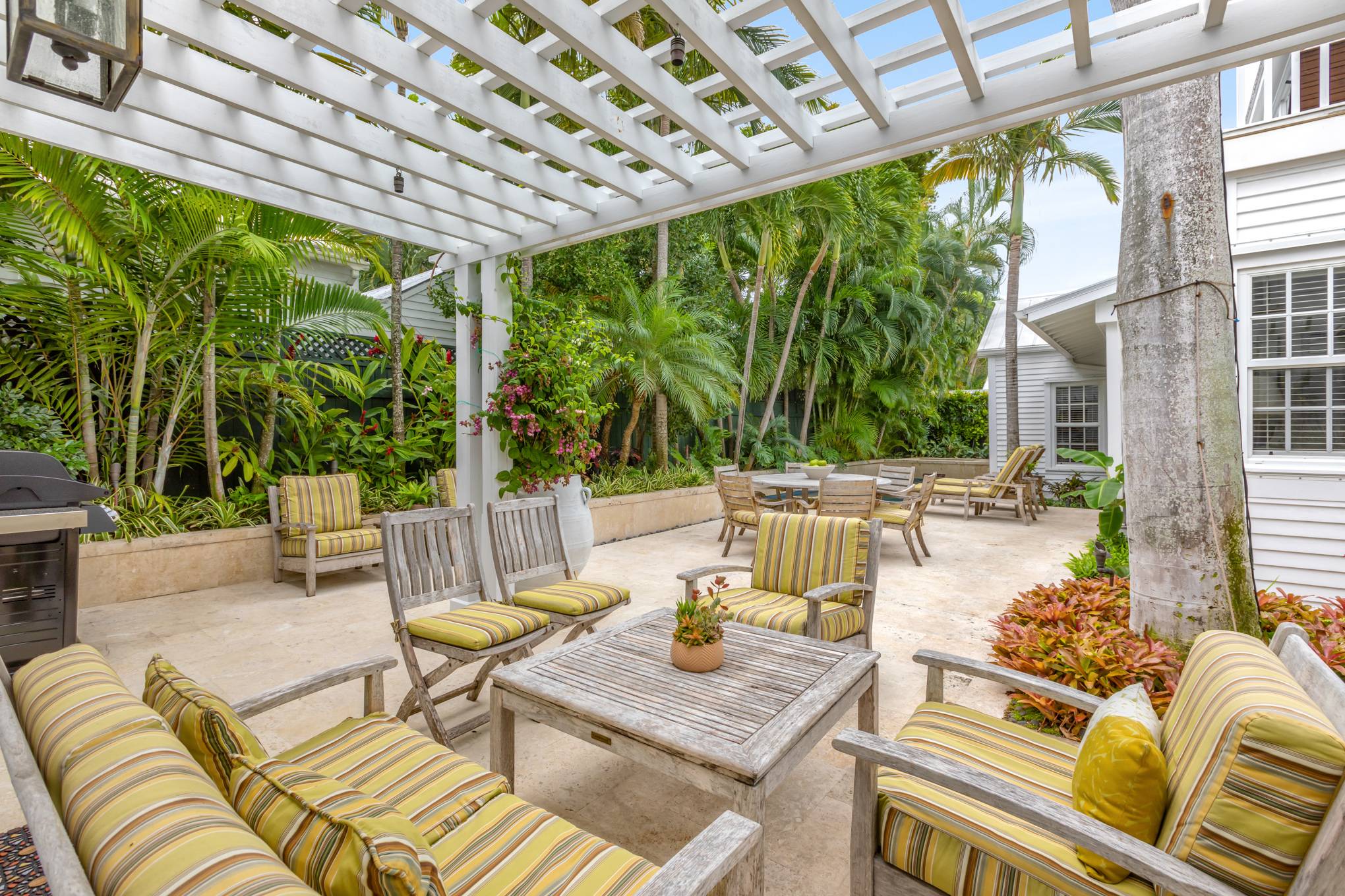 bright-sunshiny-day-dreamy-best-of-key-west-rentals