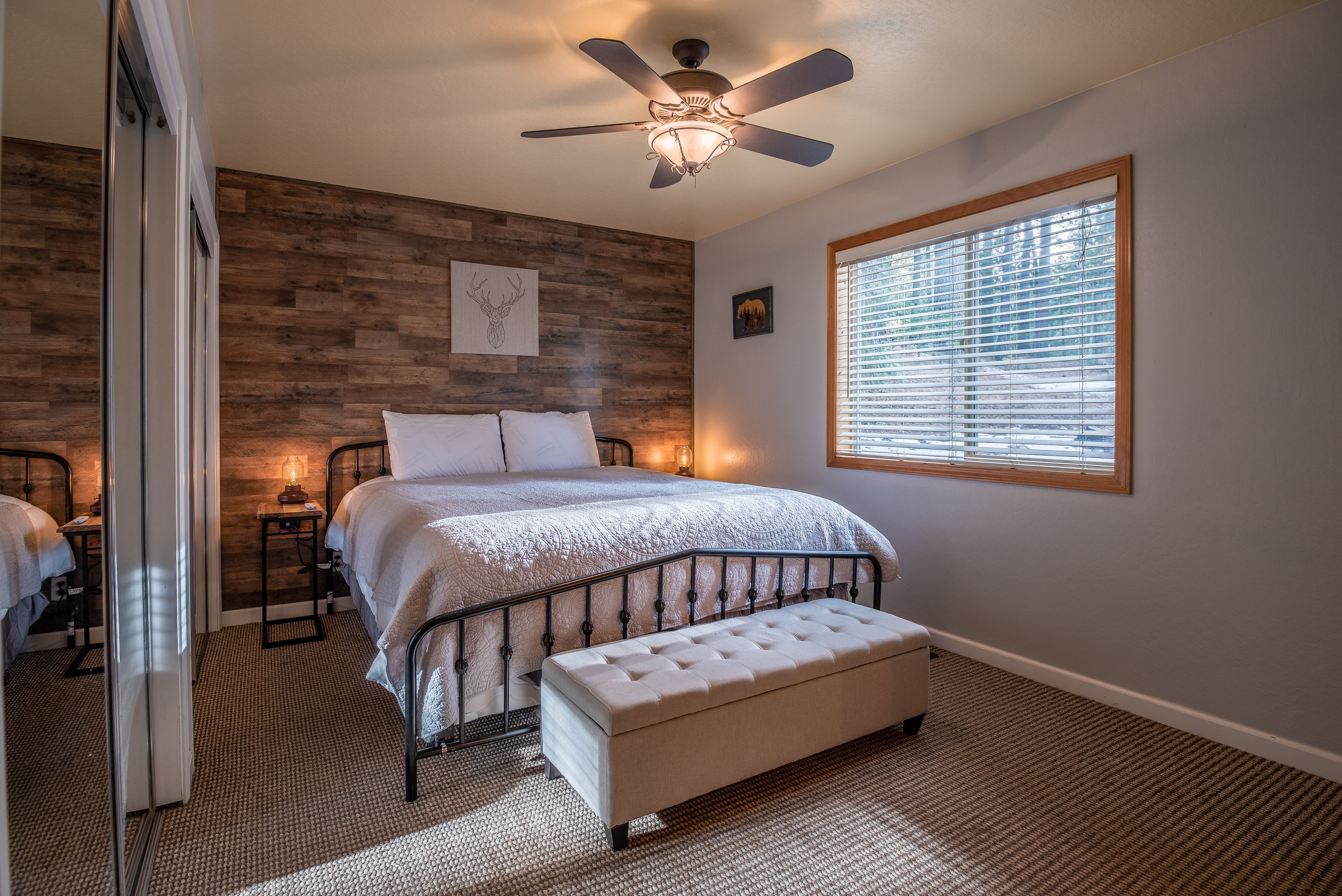 Tree Top Chalet Luxury Lodge in Camp Connell w/ AC Sierra Vacation