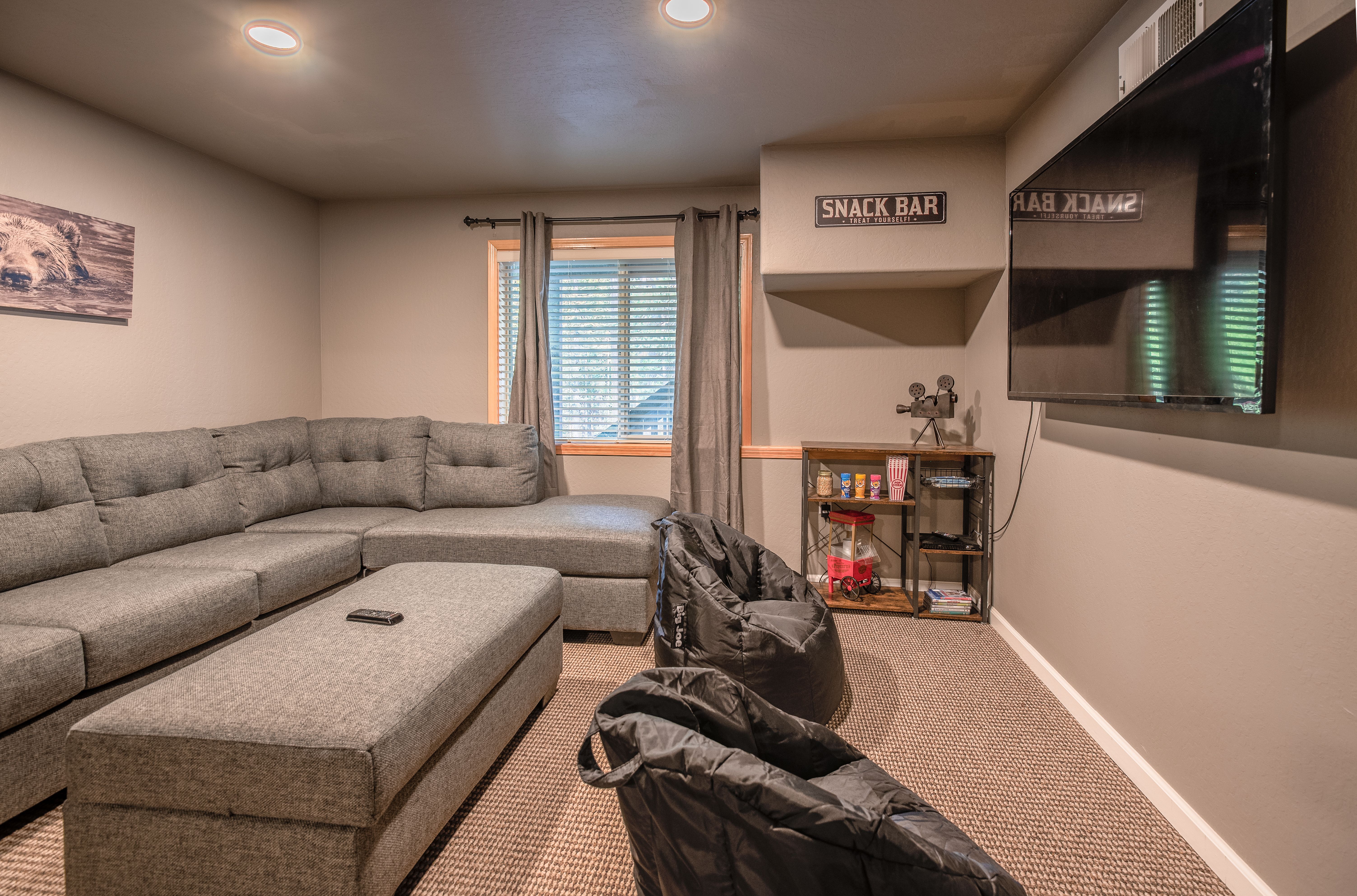 Tree Top Chalet Luxury Lodge in Camp Connell w/ AC Sierra Vacation