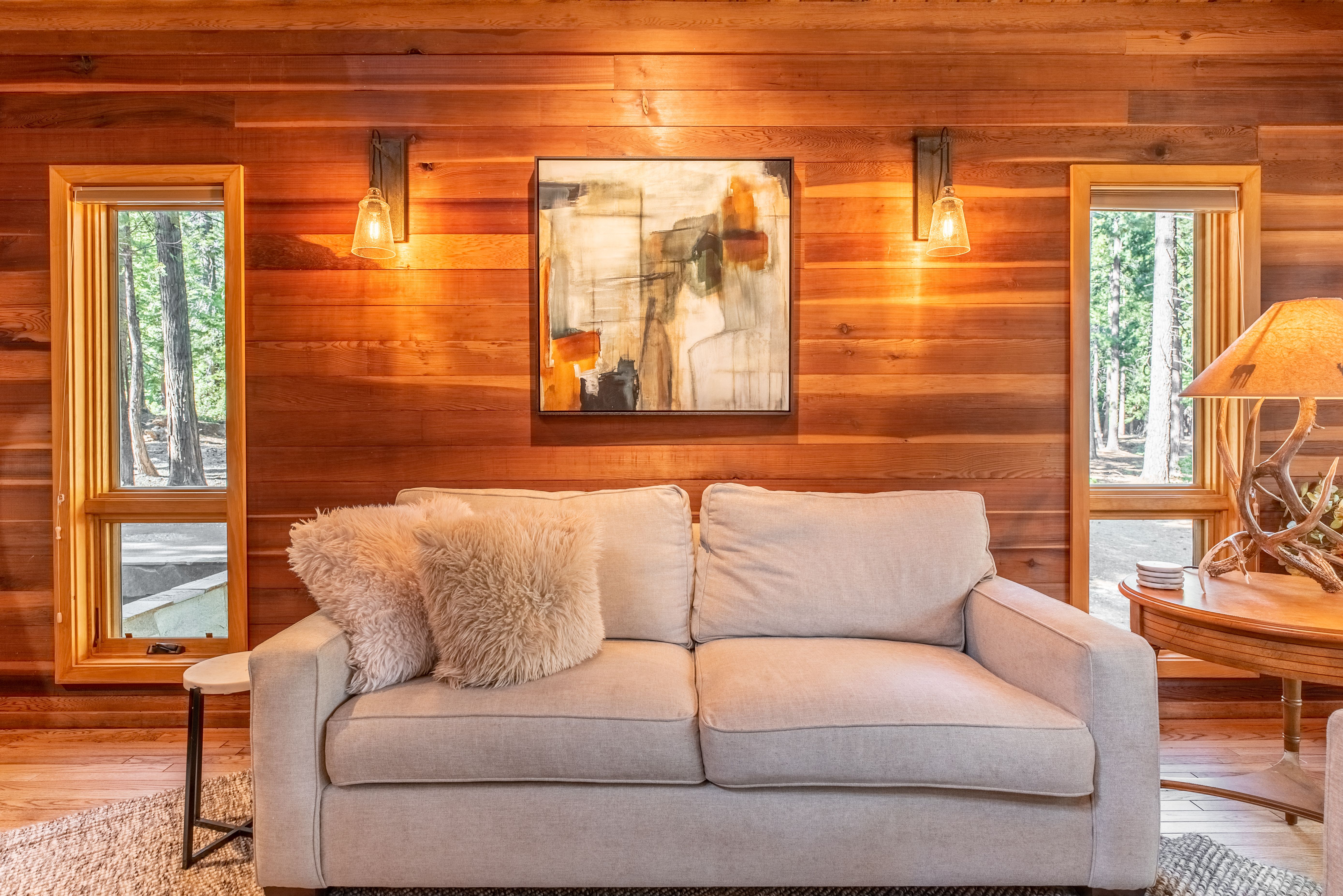 Tranquility Luxury Lodge w/ Central Heat & AC! Sierra Vacation Rentals