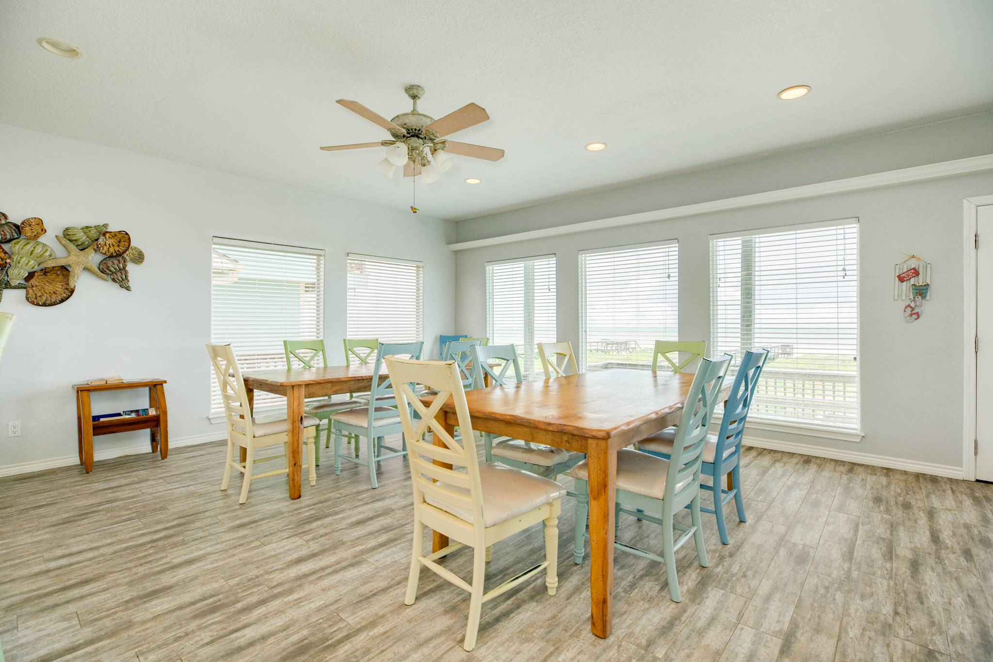 Playa del Oro (U10260) Bluewater Resort Rentals and Sales