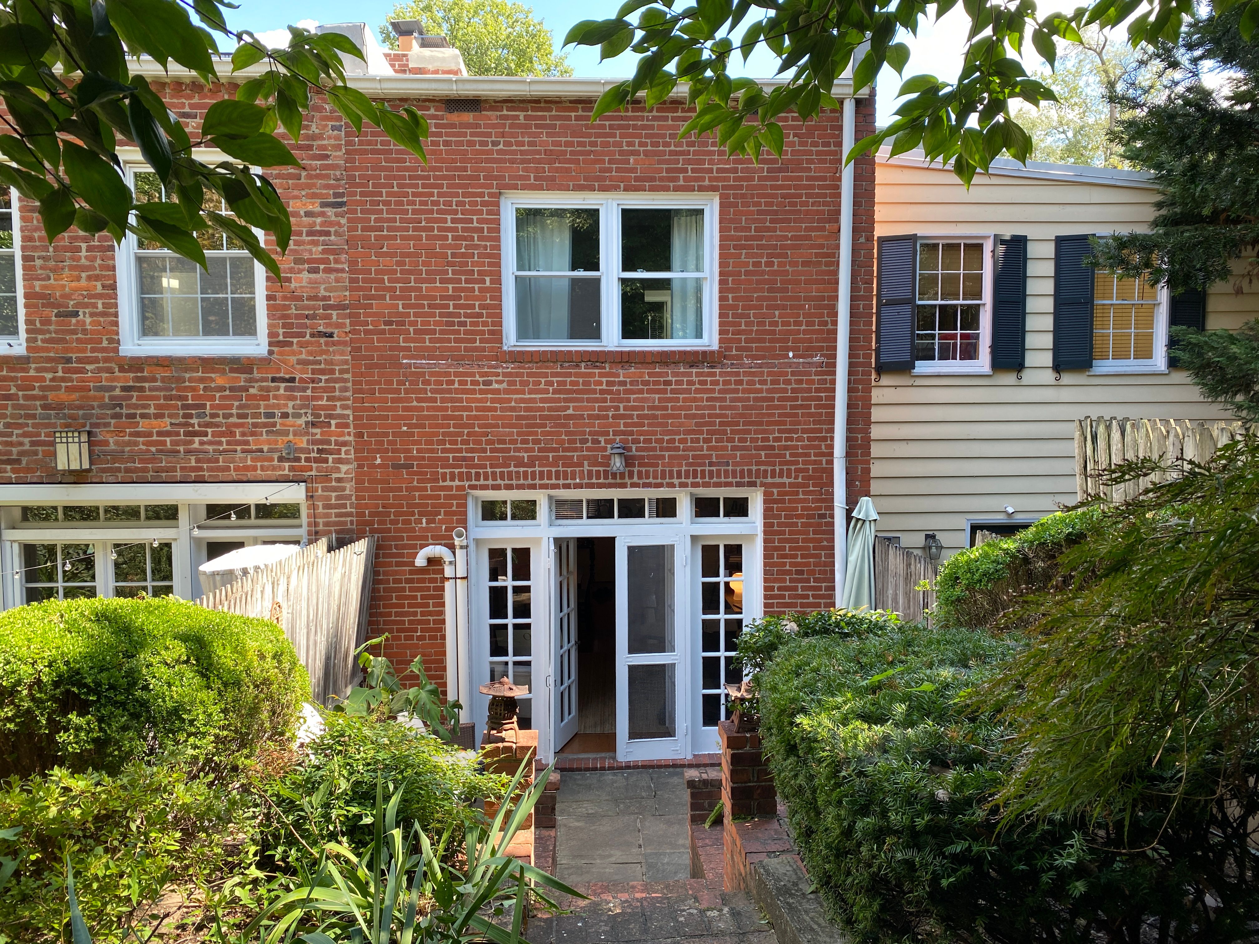 Awesome Townhome 3BR 3.5BA LUXbnb