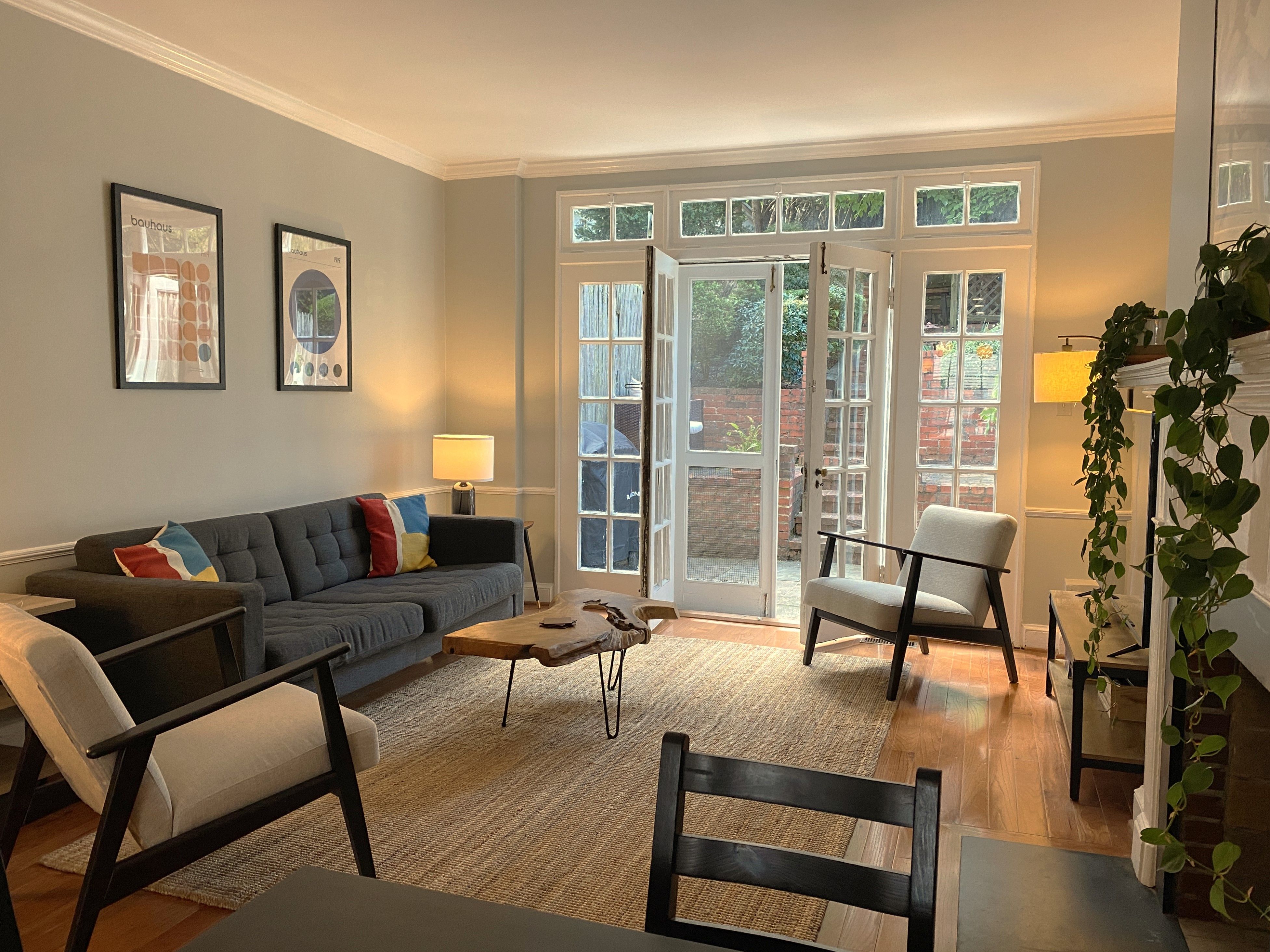 Awesome Townhome 3BR 3.5BA LUXbnb