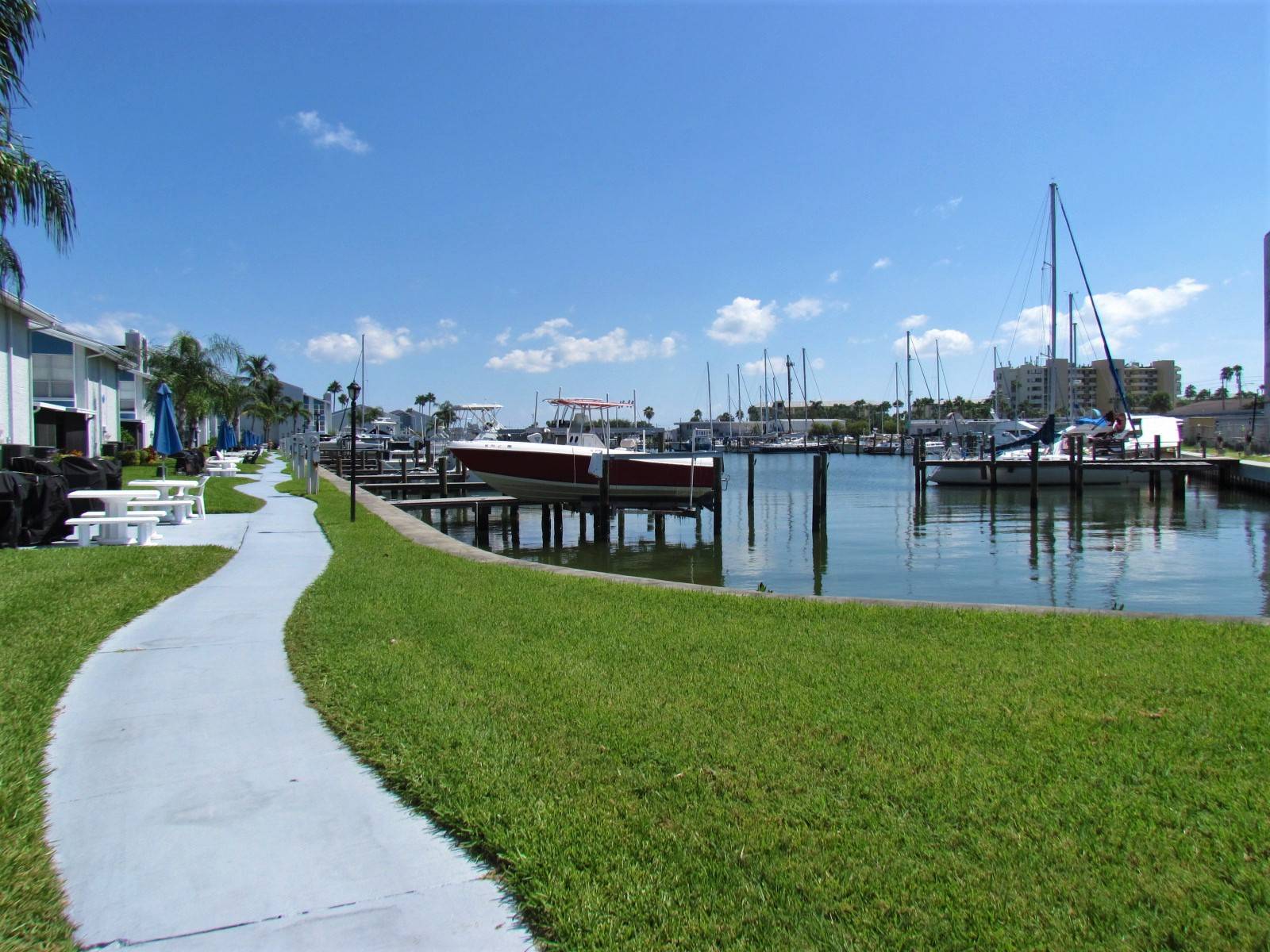 Waterfront walkways through the entire community for your morning strolls