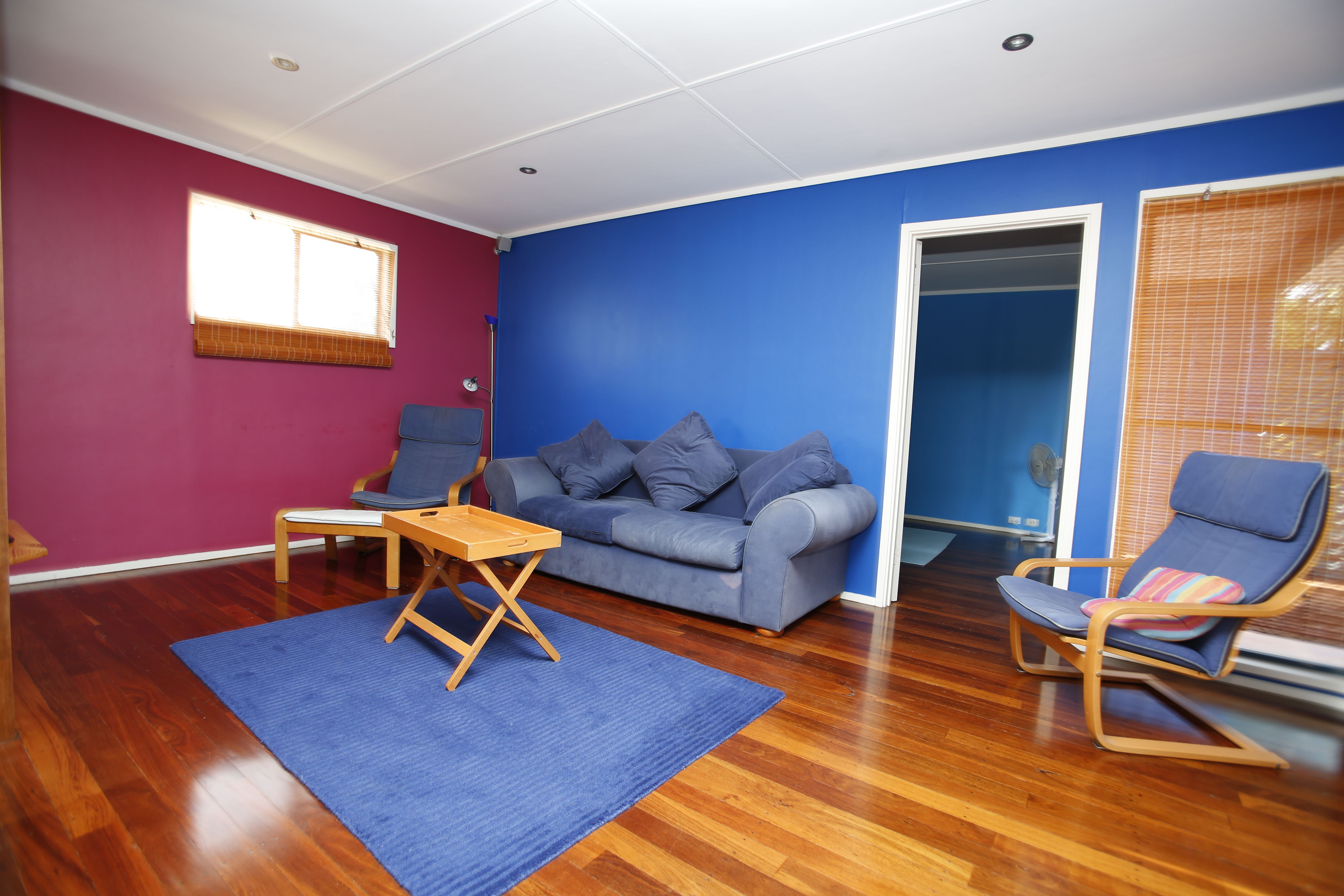 Sail House overlooking Lancelins main park Country Values Holiday Homes